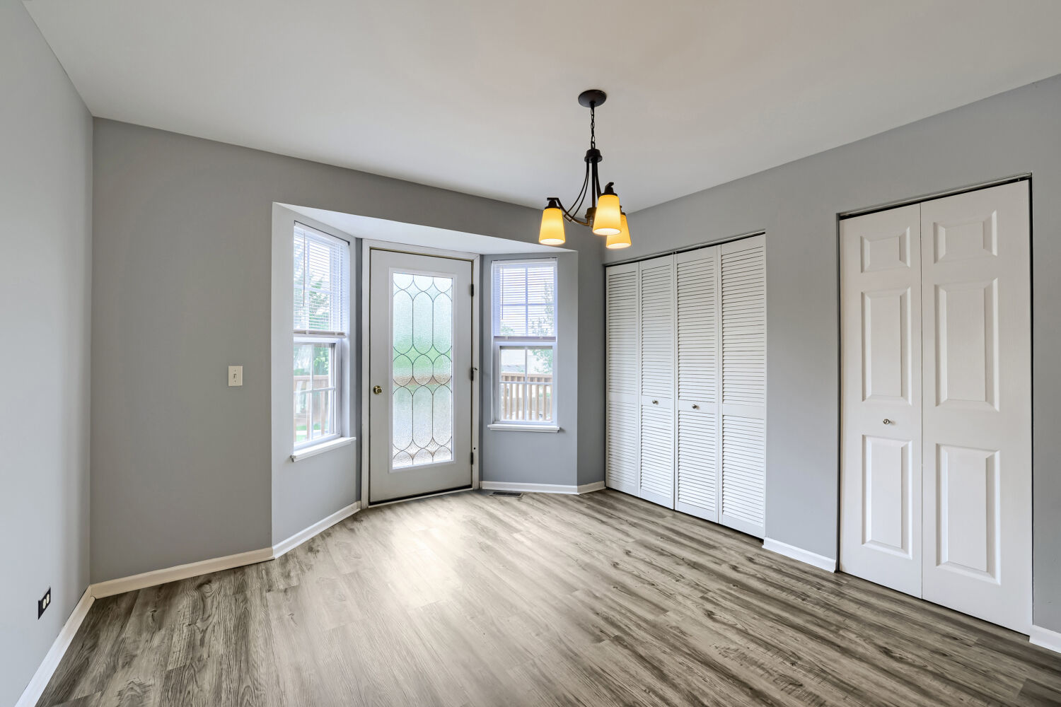 34290 N Barberry Road, Round Lake Beach, IL 60073