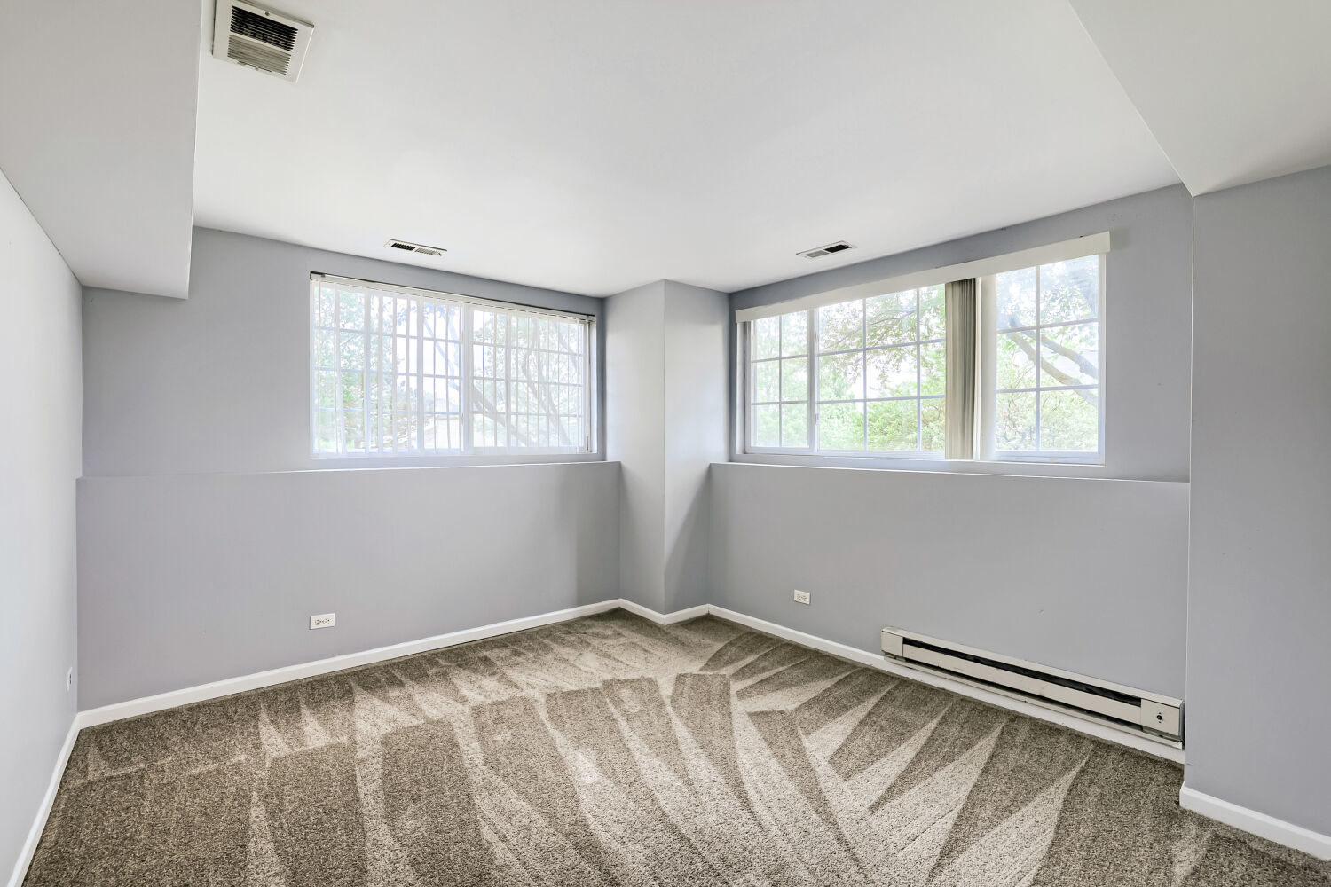 34290 N Barberry Road, Round Lake Beach, IL 60073