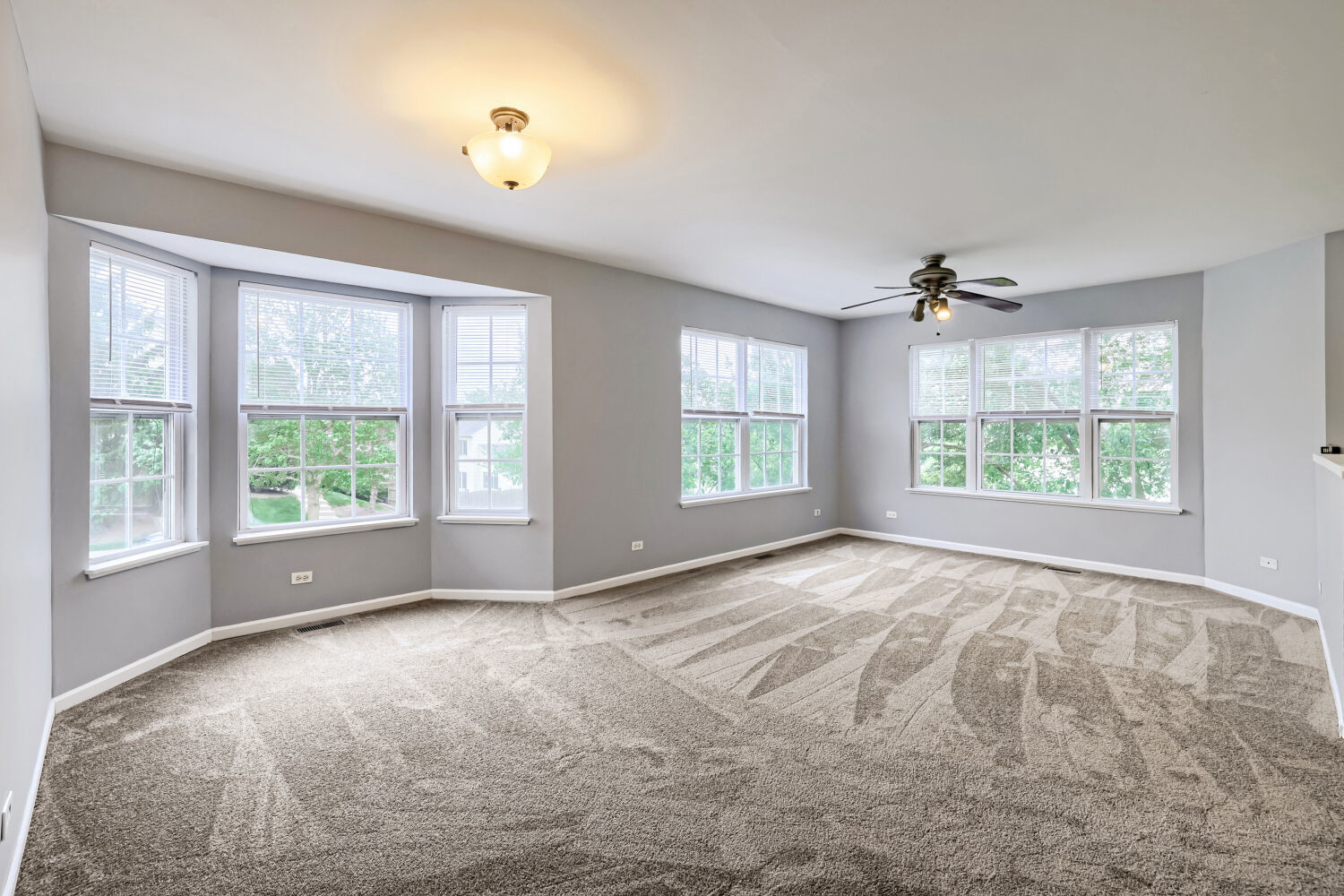 34290 N Barberry Road, Round Lake Beach, IL 60073