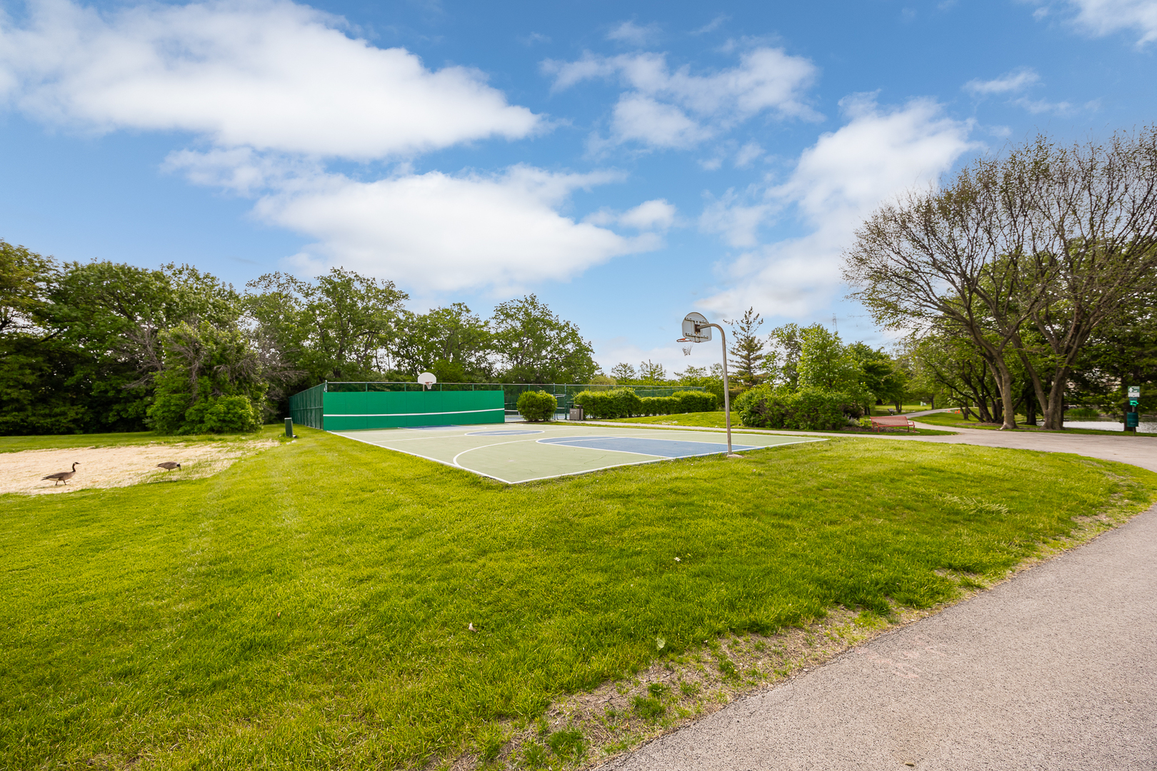 306 Woodview Court, Oak Brook, IL 60523