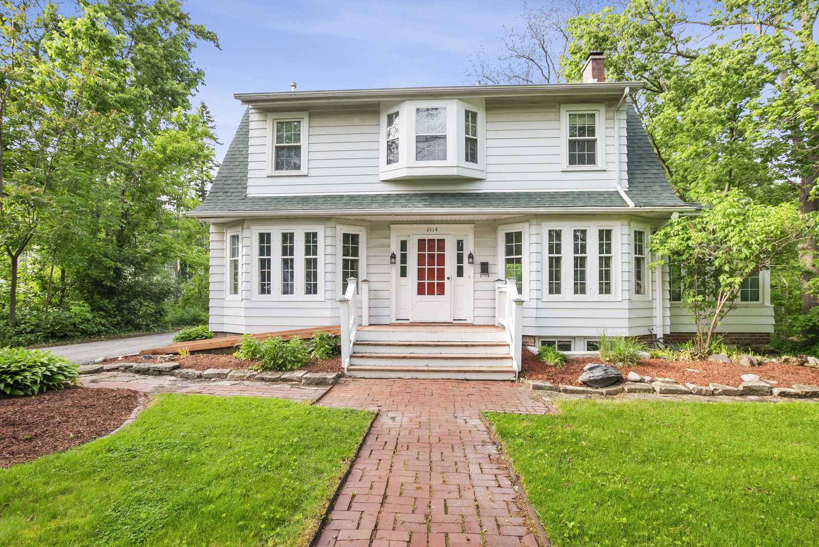 2114 Cedar Road, Homewood, IL 60430