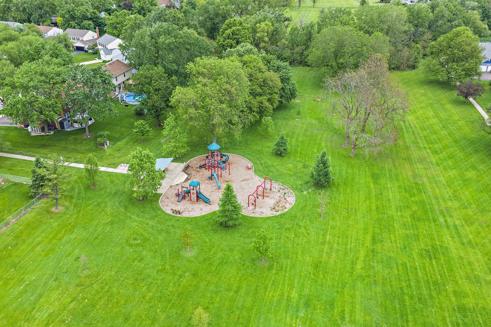 209 Briarheath Lane, Naperville, IL 60565