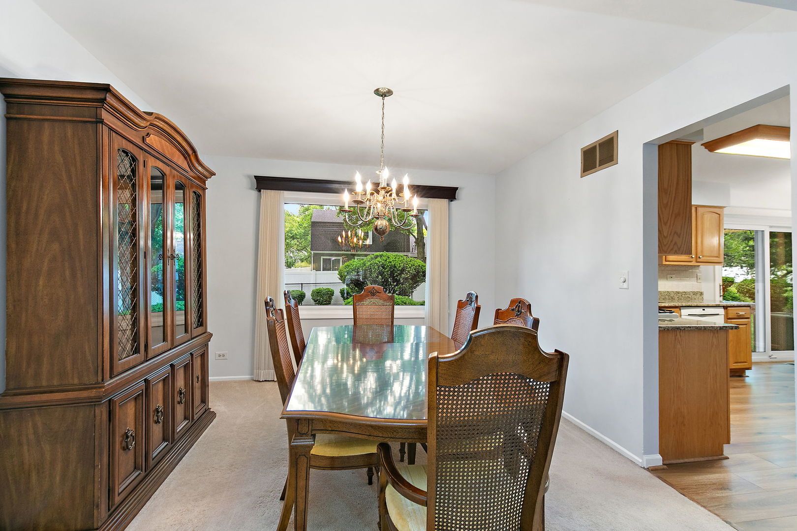 209 Briarheath Lane, Naperville, IL 60565