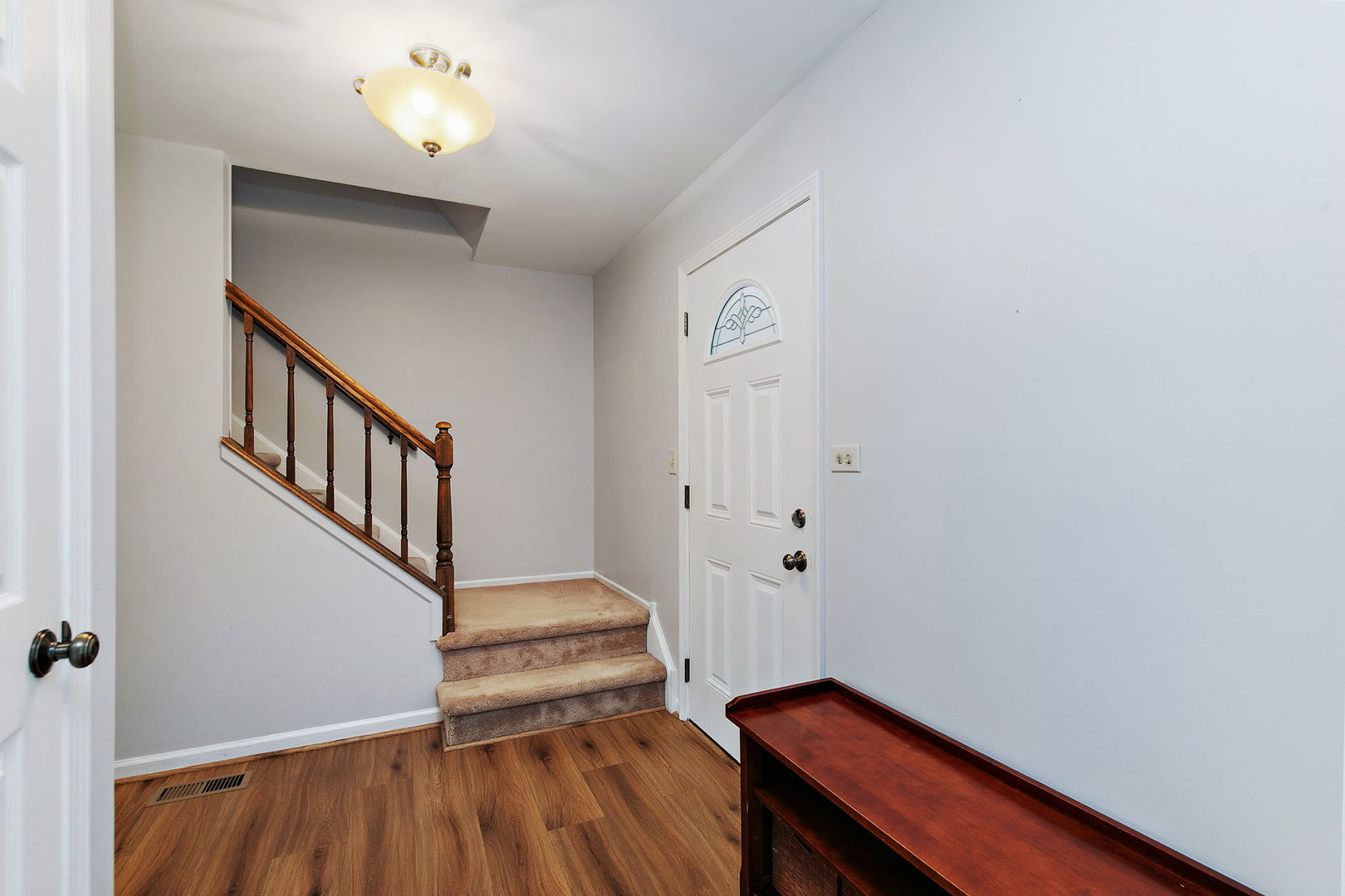 209 Briarheath Lane, Naperville, IL 60565