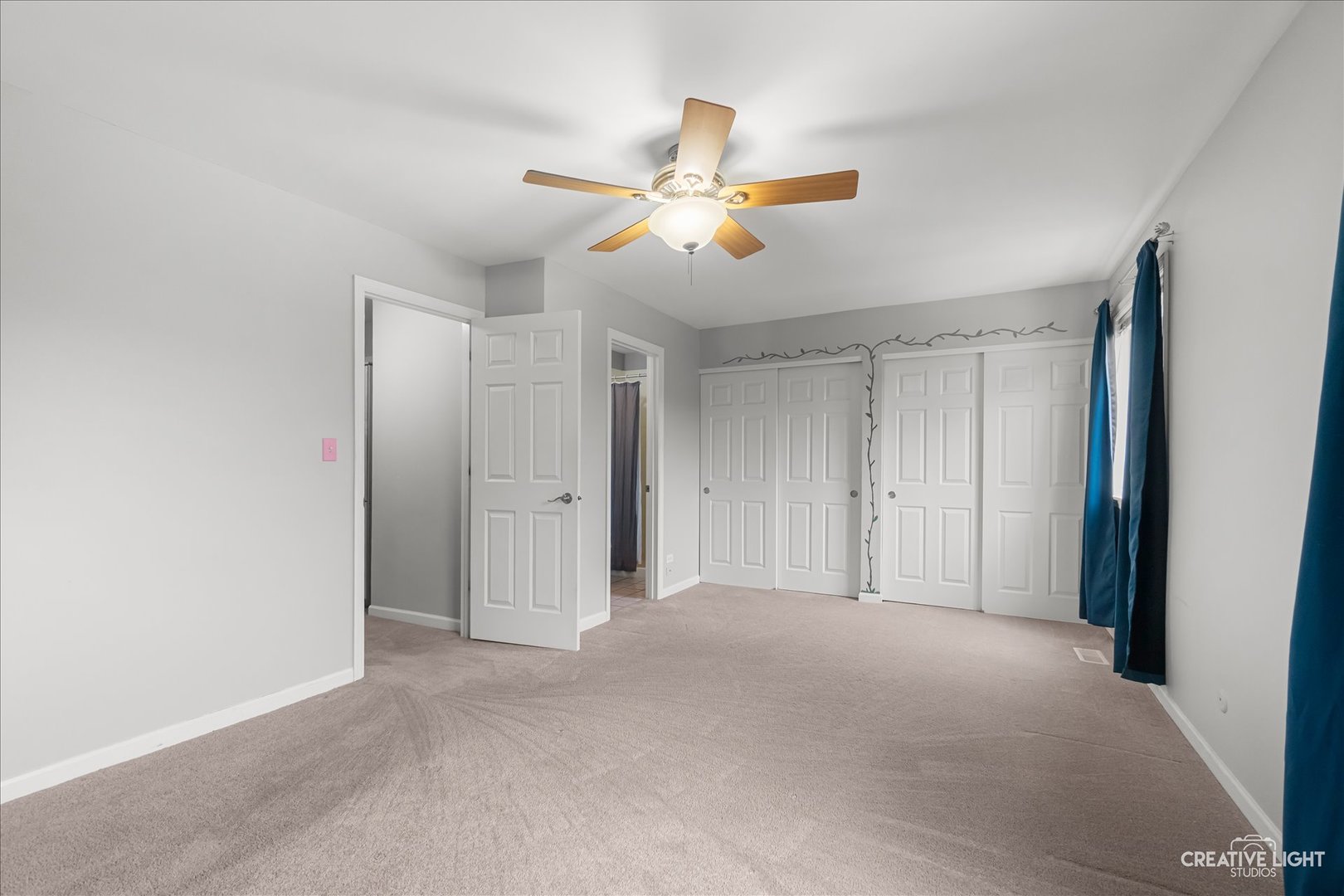 3S412 Twin Pines Drive, Warrenville, IL 60555