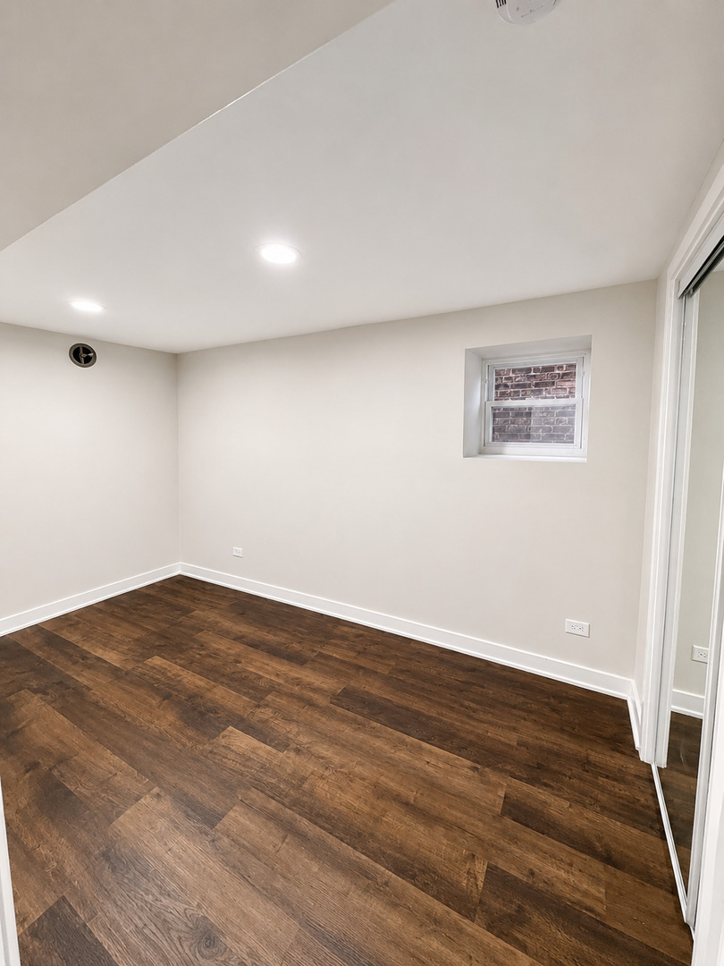 4552 S California Avenue, Chicago, IL 60632