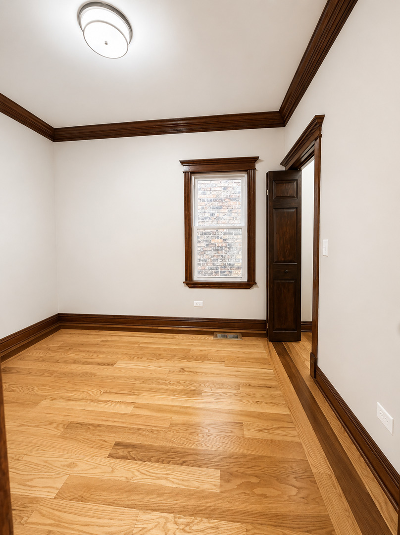 4552 S California Avenue, Chicago, IL 60632
