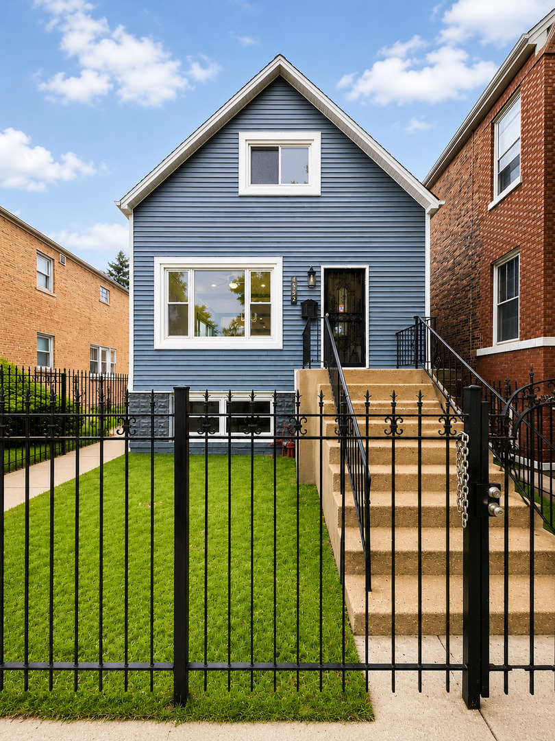 4552 S California Avenue, Chicago, IL 60632