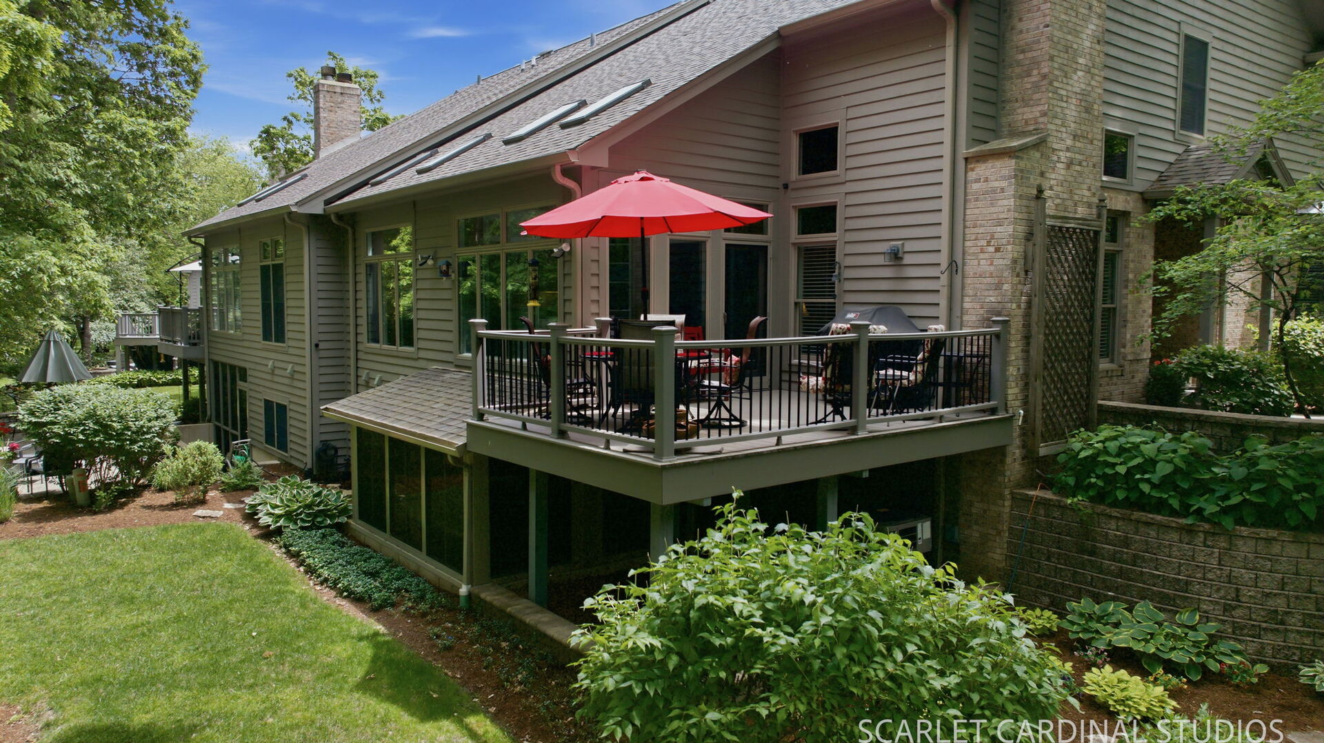 1028 Crestwood Circle, St. Charles, IL 60175