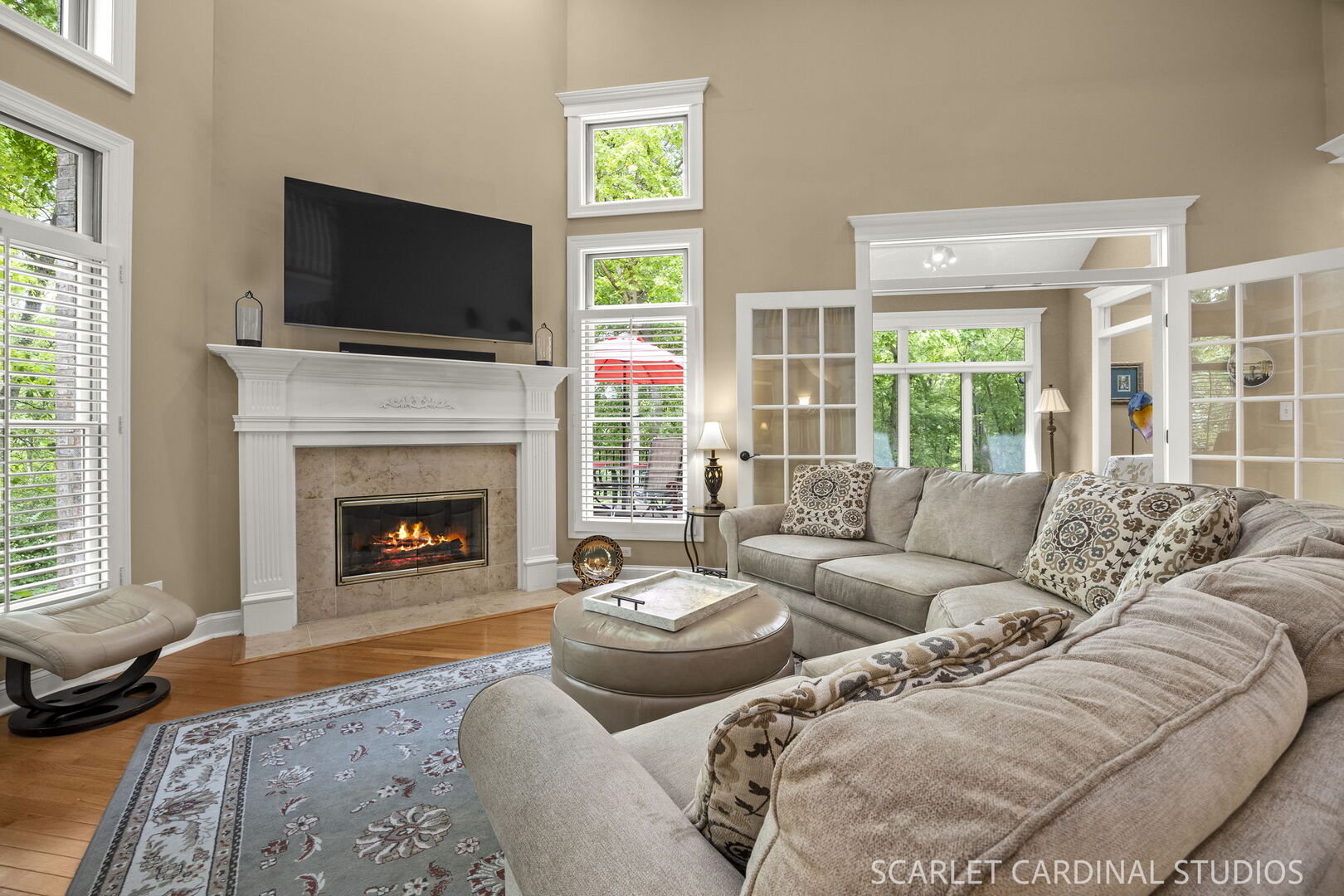 1028 Crestwood Circle, St. Charles, IL 60175