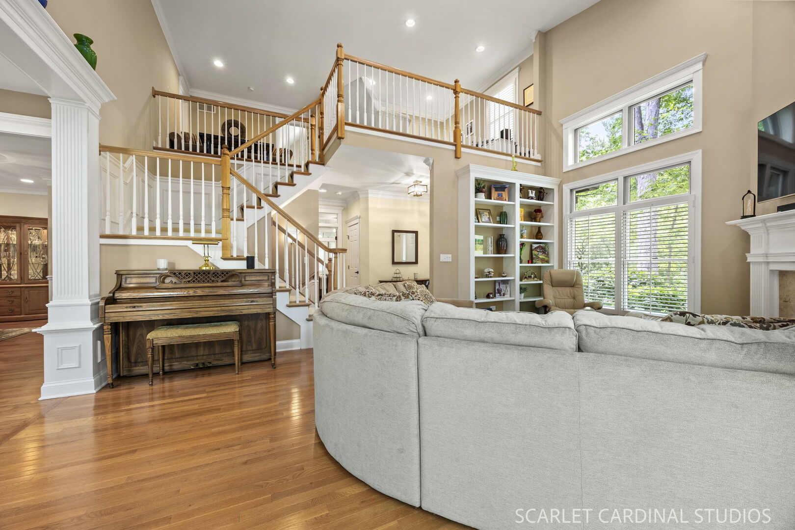1028 Crestwood Circle, St. Charles, IL 60175