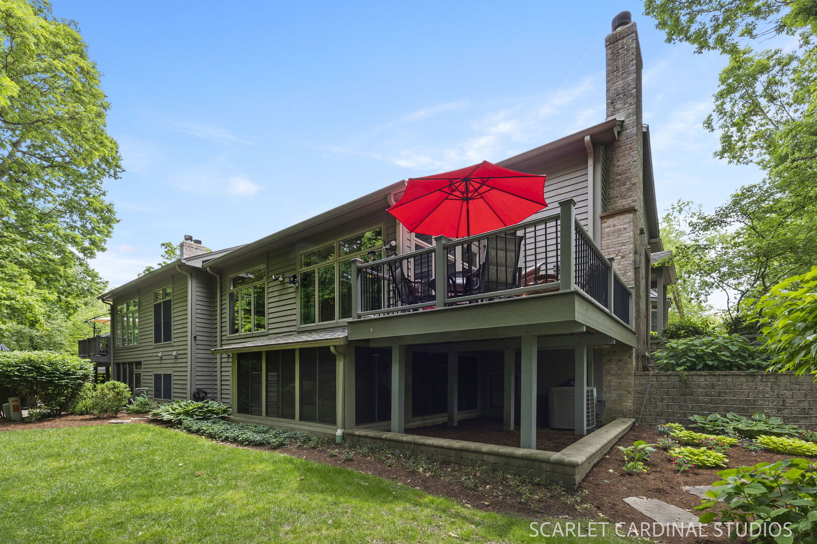 1028 Crestwood Circle, St. Charles, IL 60175