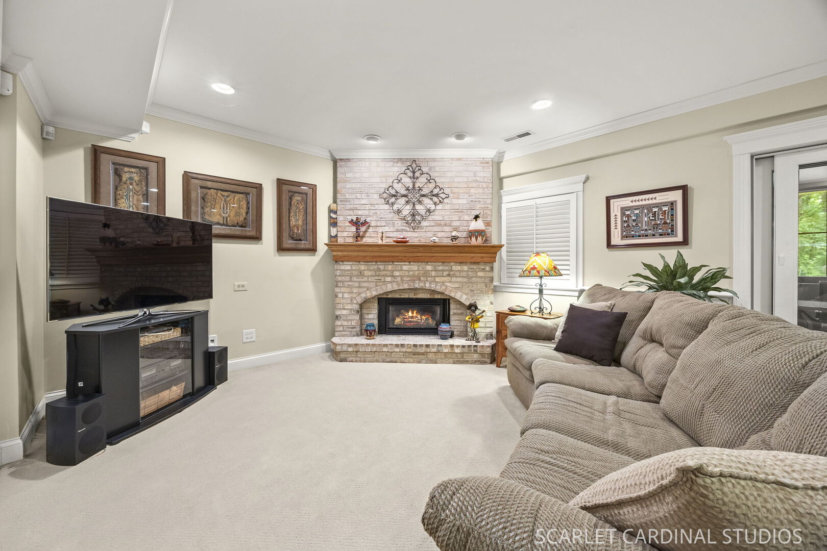 1028 Crestwood Circle, St. Charles, IL 60175