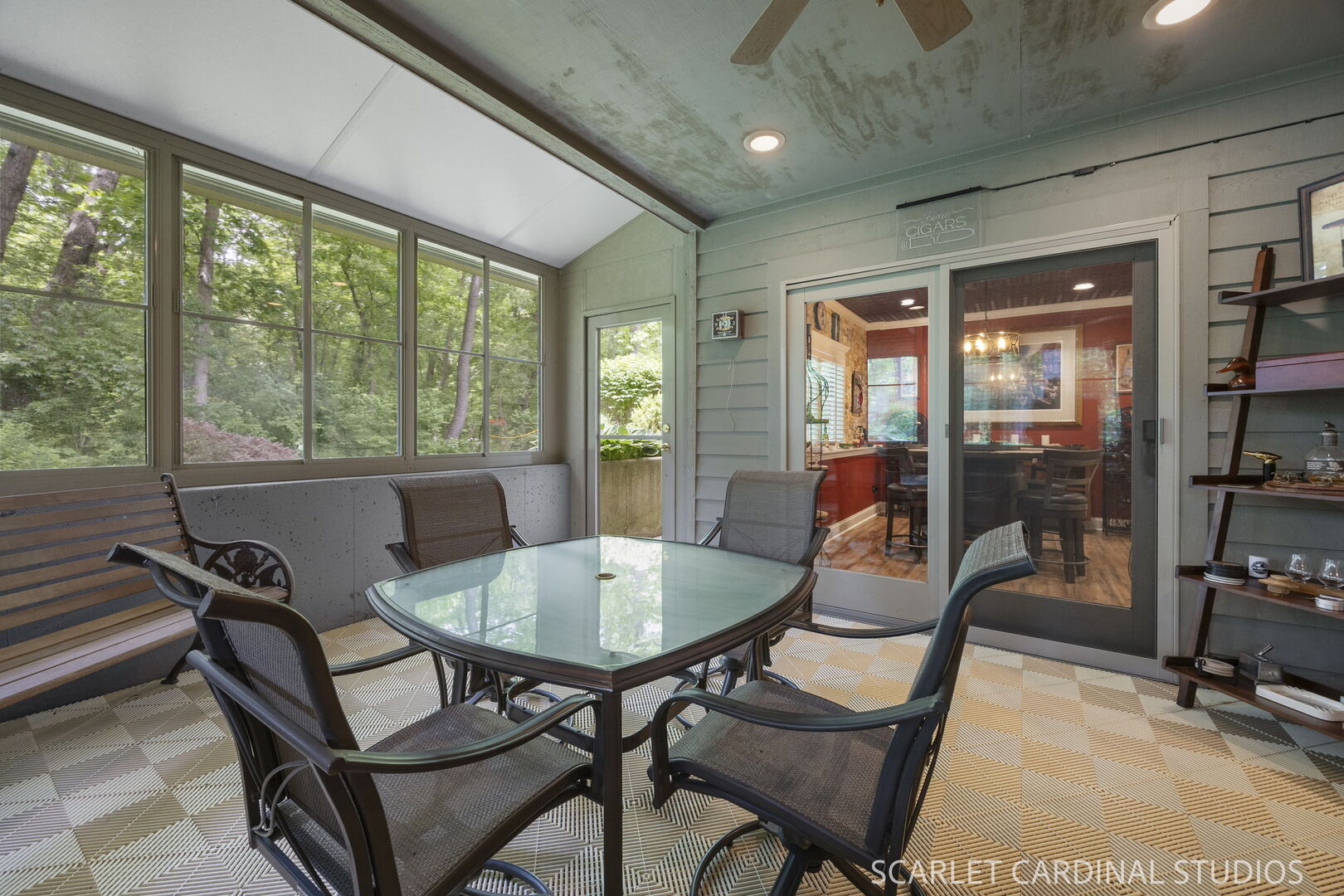 1028 Crestwood Circle, St. Charles, IL 60175
