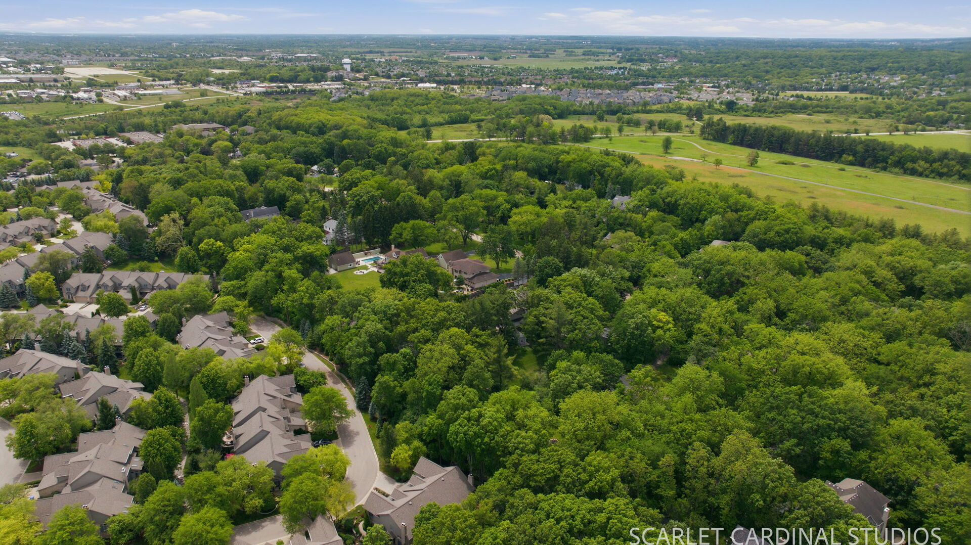 1028 Crestwood Circle, St. Charles, IL 60175