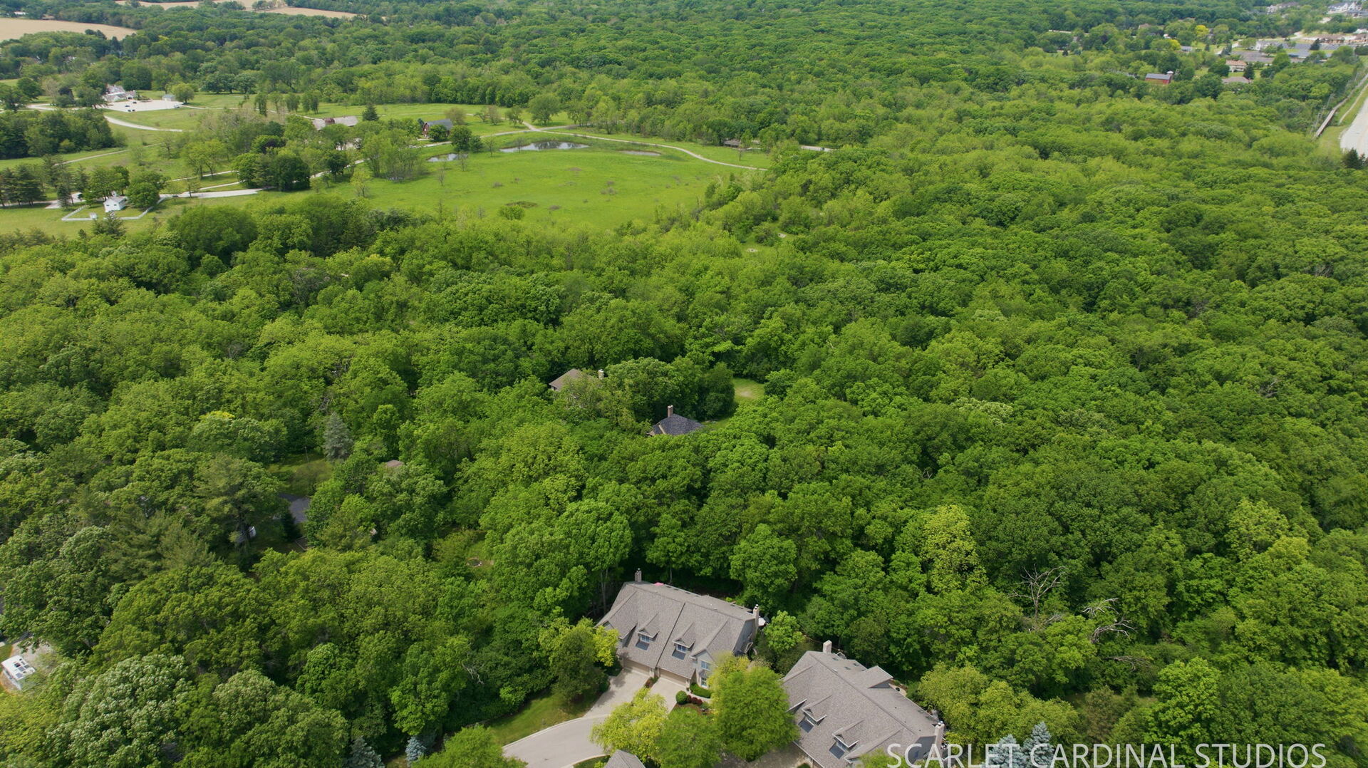 1028 Crestwood Circle, St. Charles, IL 60175