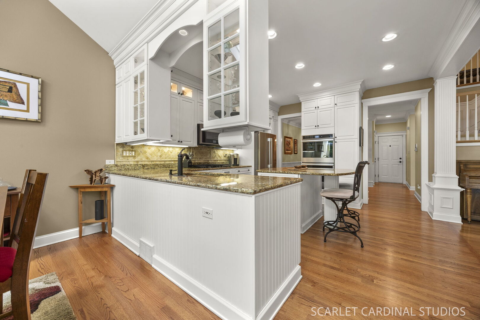 1028 Crestwood Circle, St. Charles, IL 60175