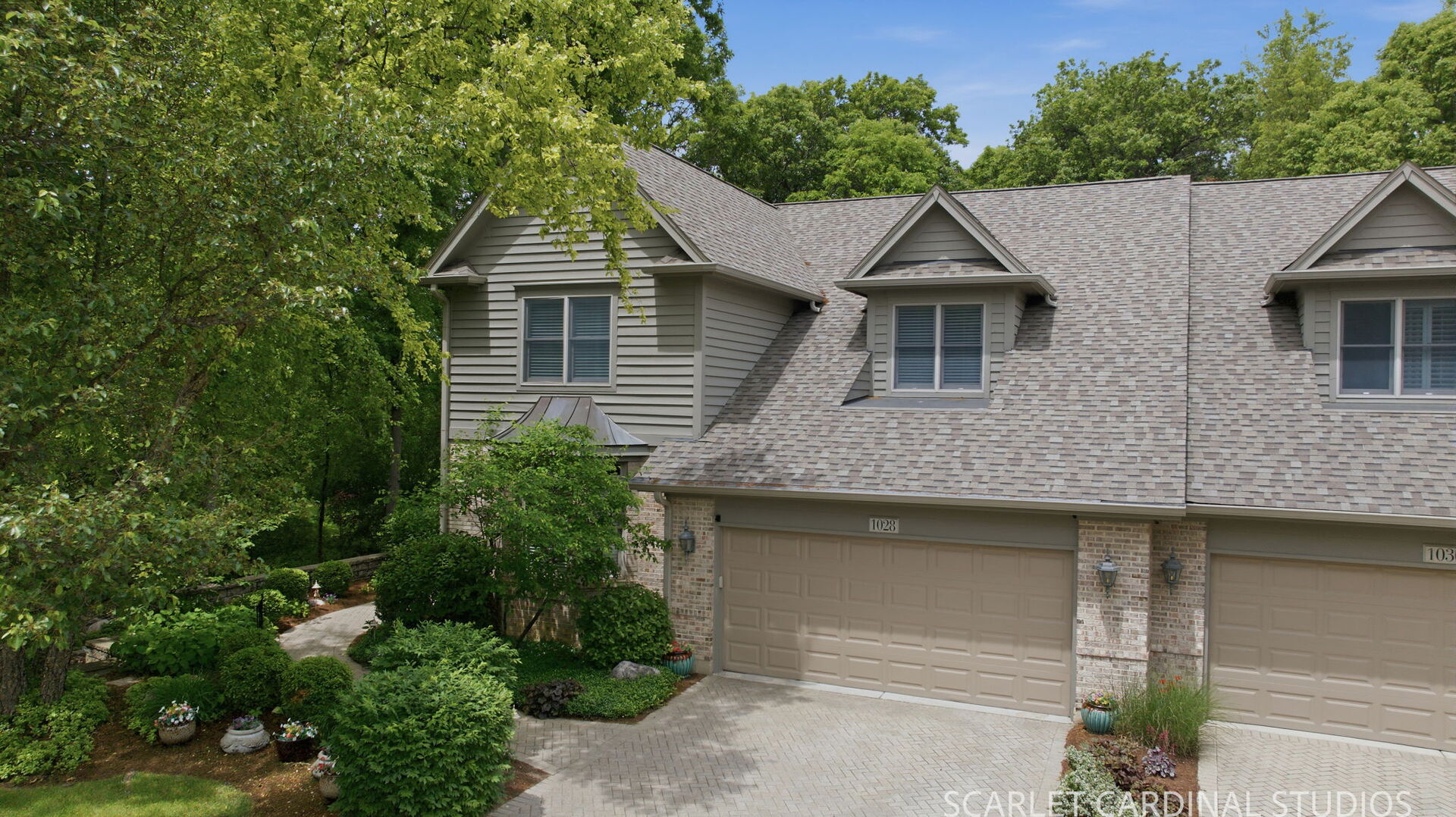 1028 Crestwood Circle, St. Charles, IL 60175