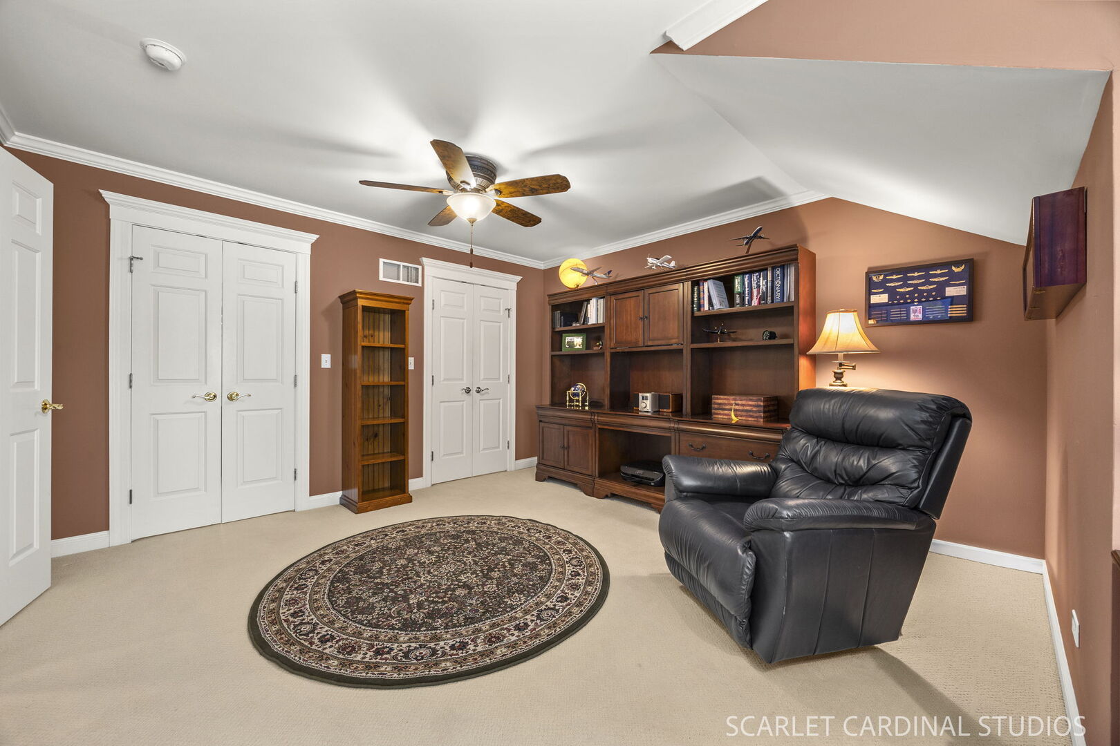 1028 Crestwood Circle, St. Charles, IL 60175