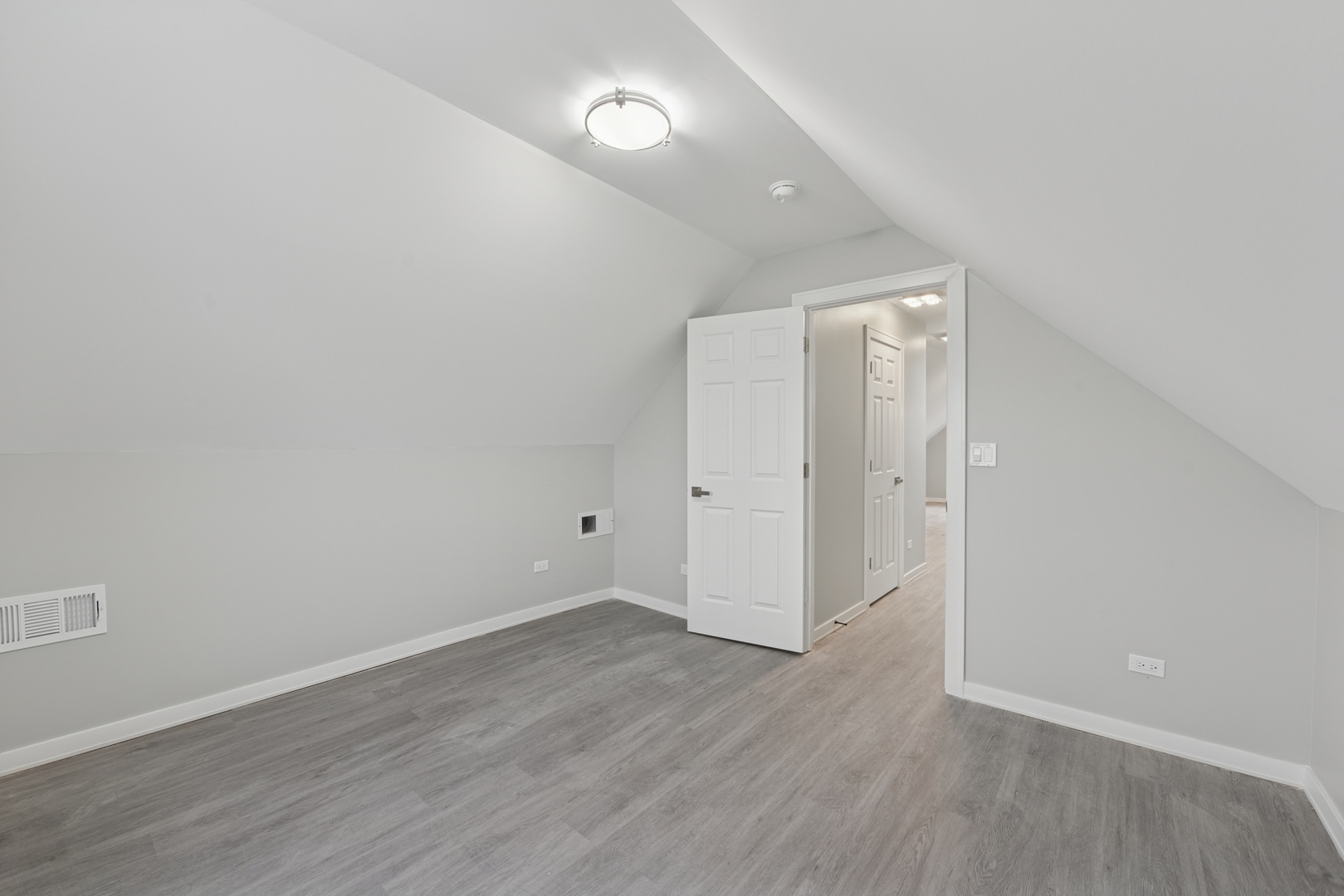 4904 W 31st Street, Cicero, IL 60804