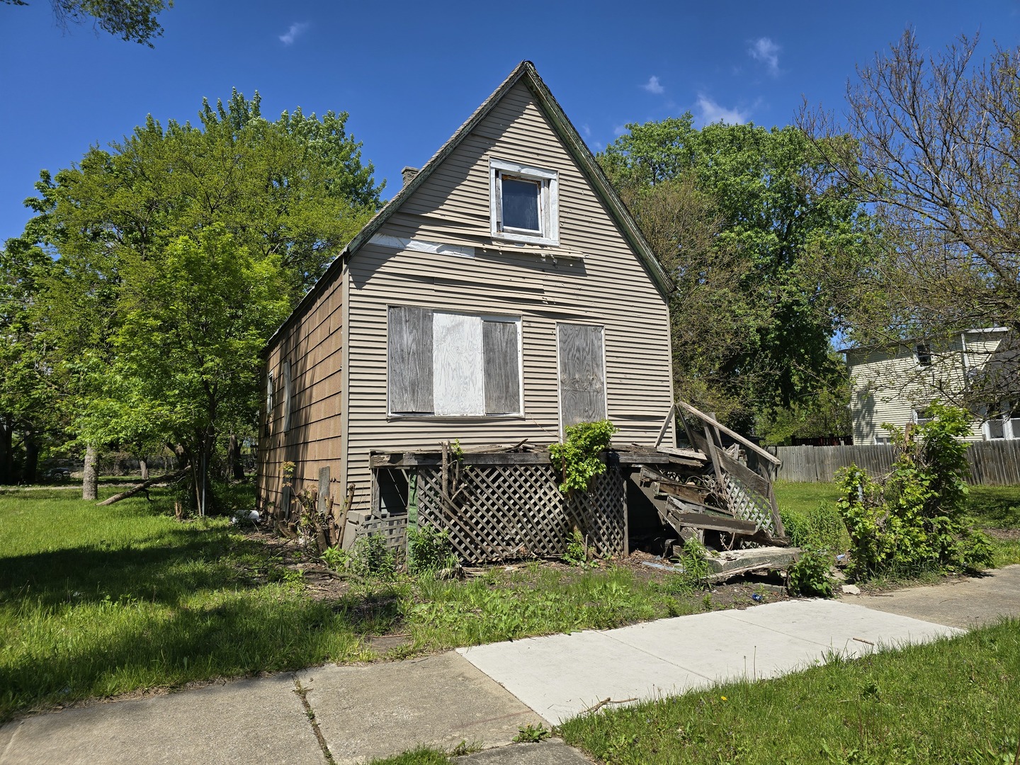 5730 S Hoyne Avenue, Chicago, IL 60636