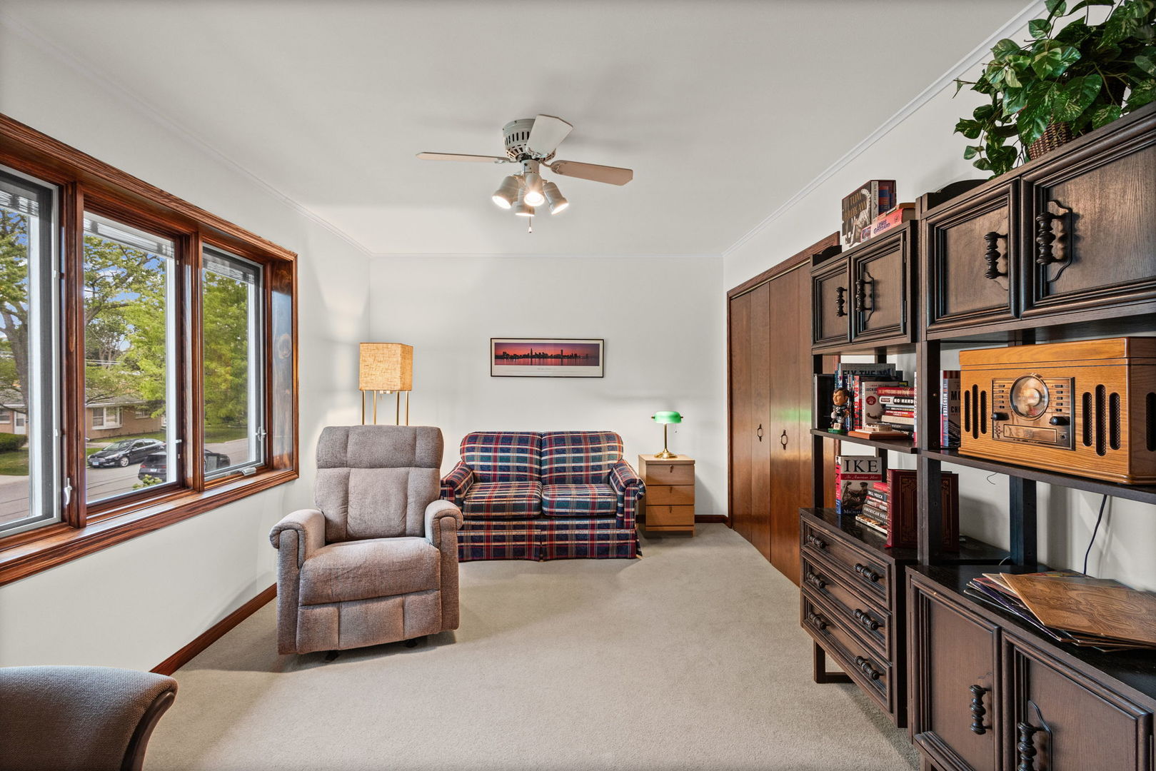 1227 S Highland Avenue, Arlington Heights, IL 60005