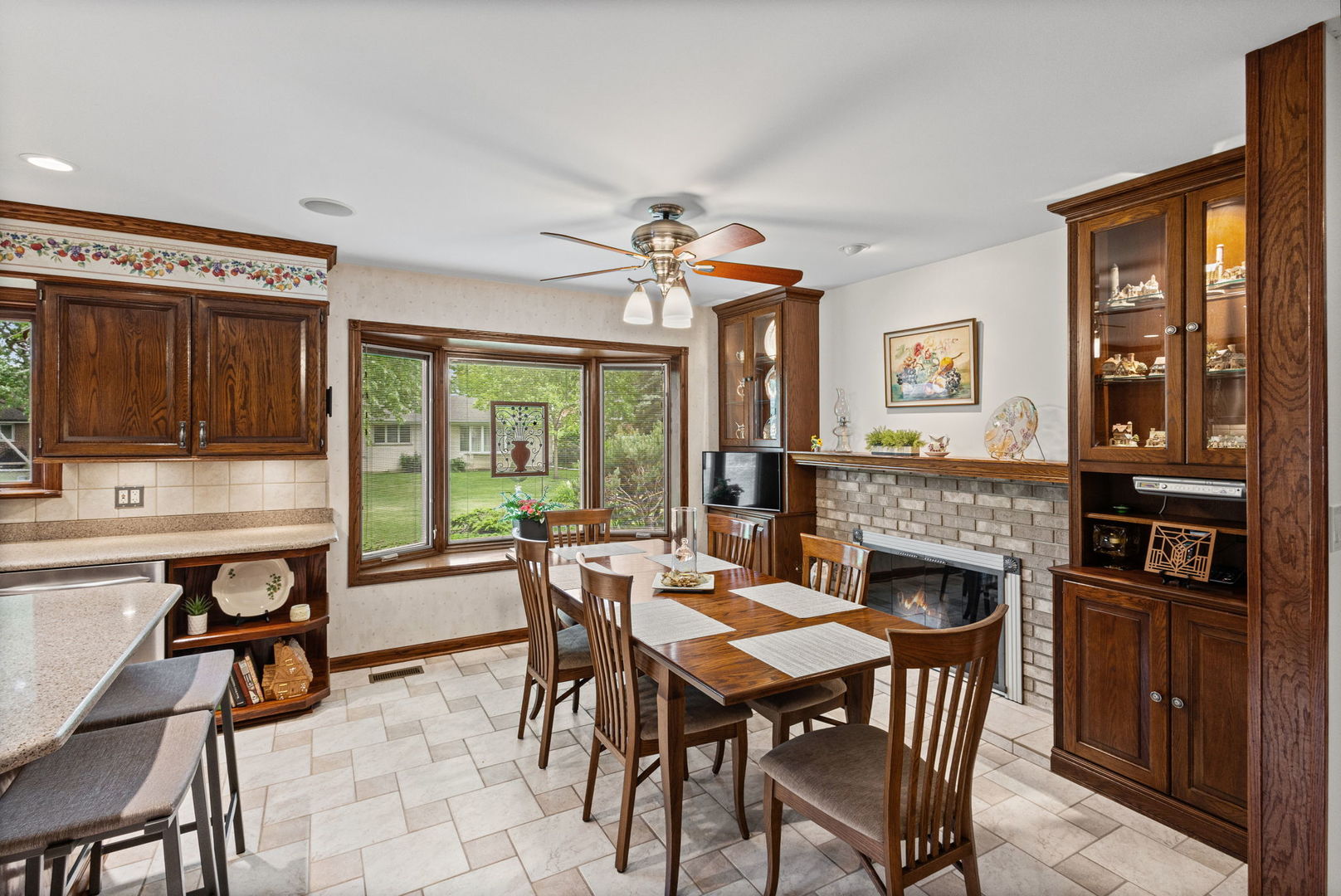 1227 S Highland Avenue, Arlington Heights, IL 60005