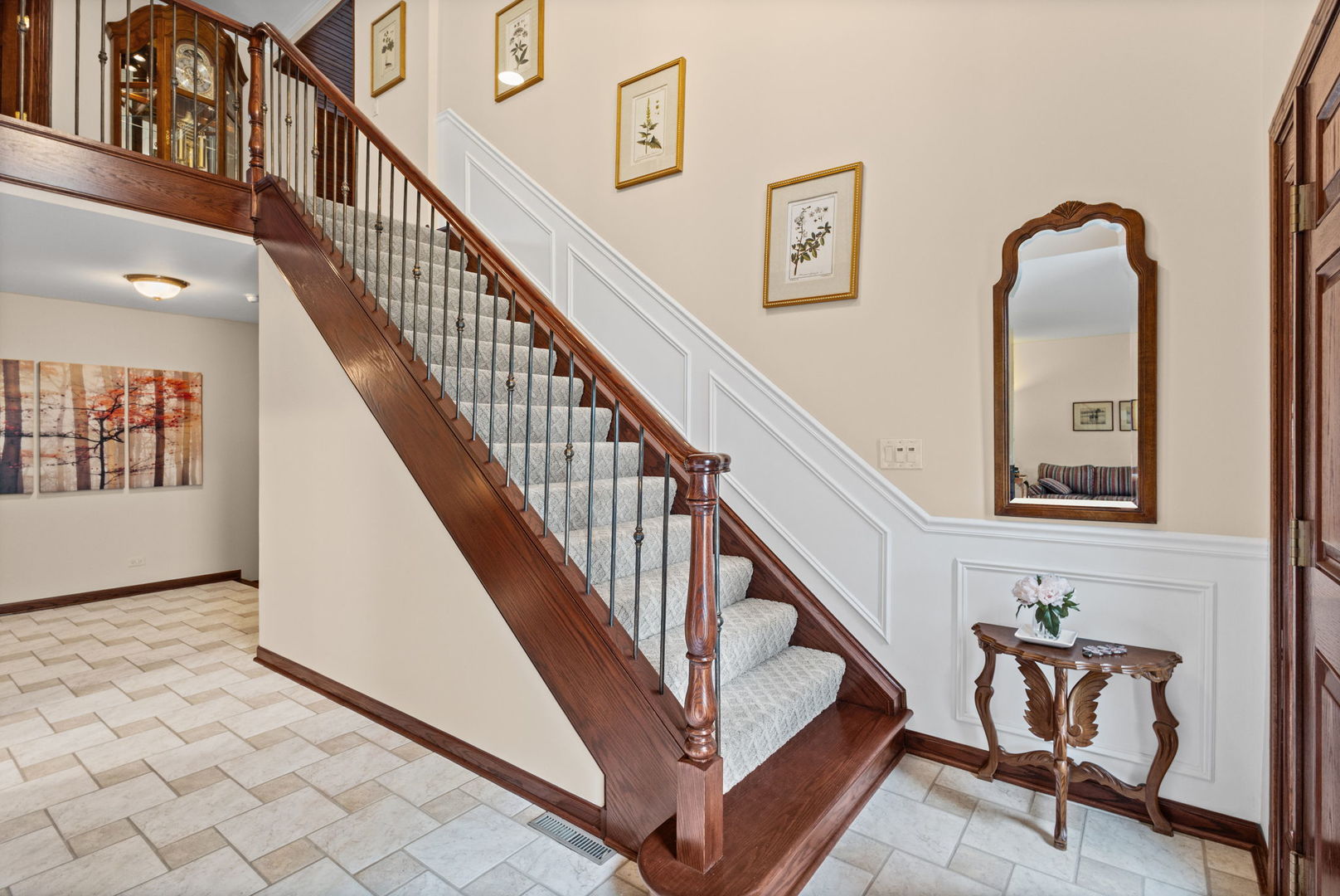 1227 S Highland Avenue, Arlington Heights, IL 60005