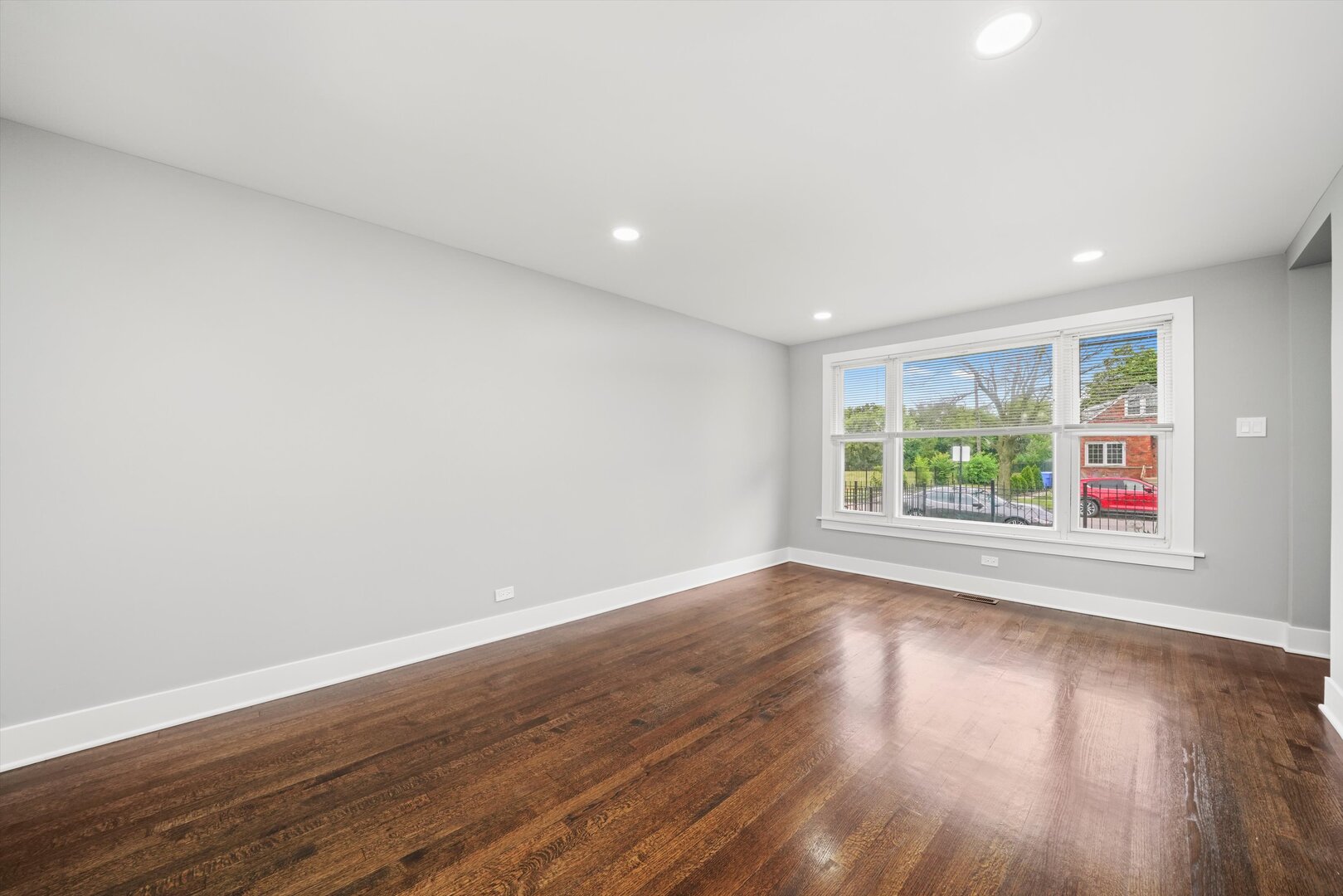 819 E 98th Place, Chicago, IL 60628