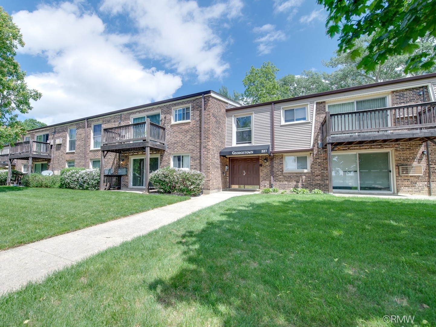 337 N Carter Street #101, Palatine, IL 60067