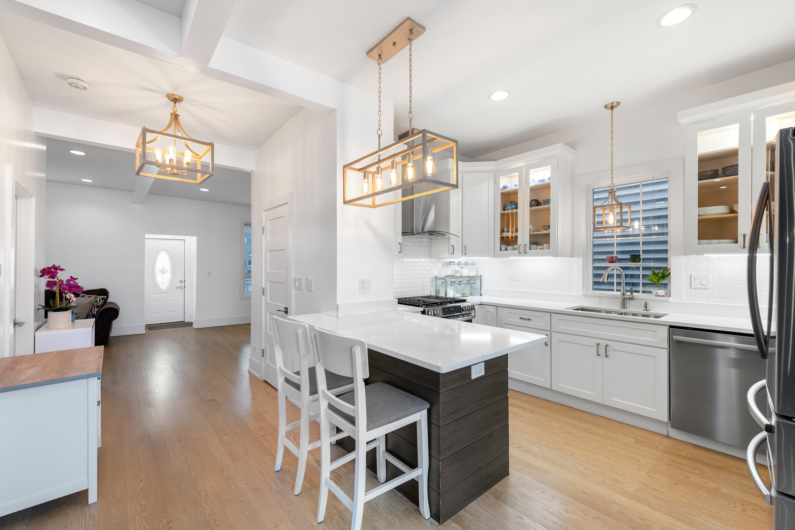 3136 S Komensky Avenue, Chicago, IL 60623