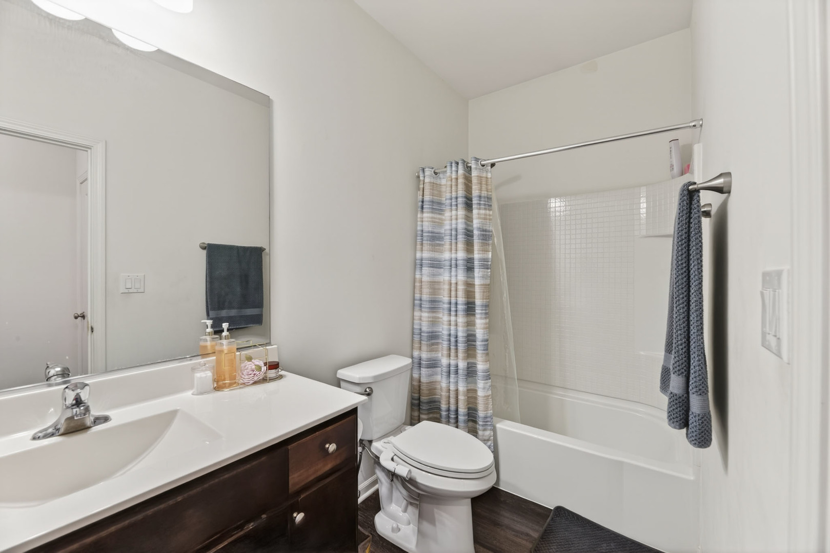 833 Americana Avenue, Pingree Grove, IL 60140