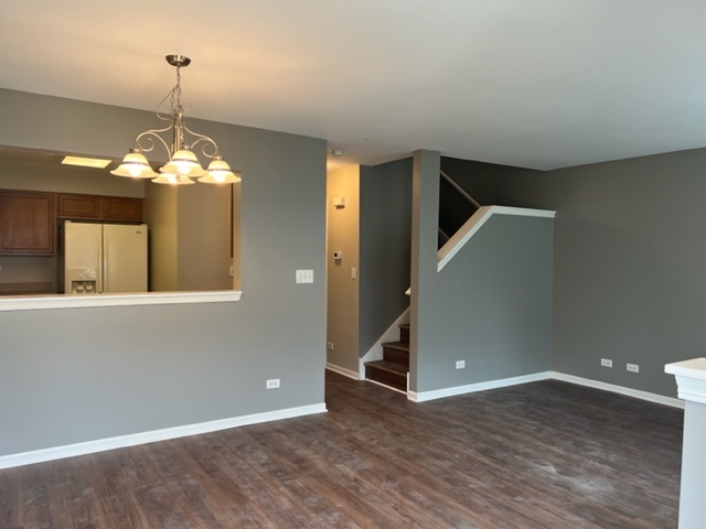 616 Lincoln Station Drive, Oswego, IL 60543