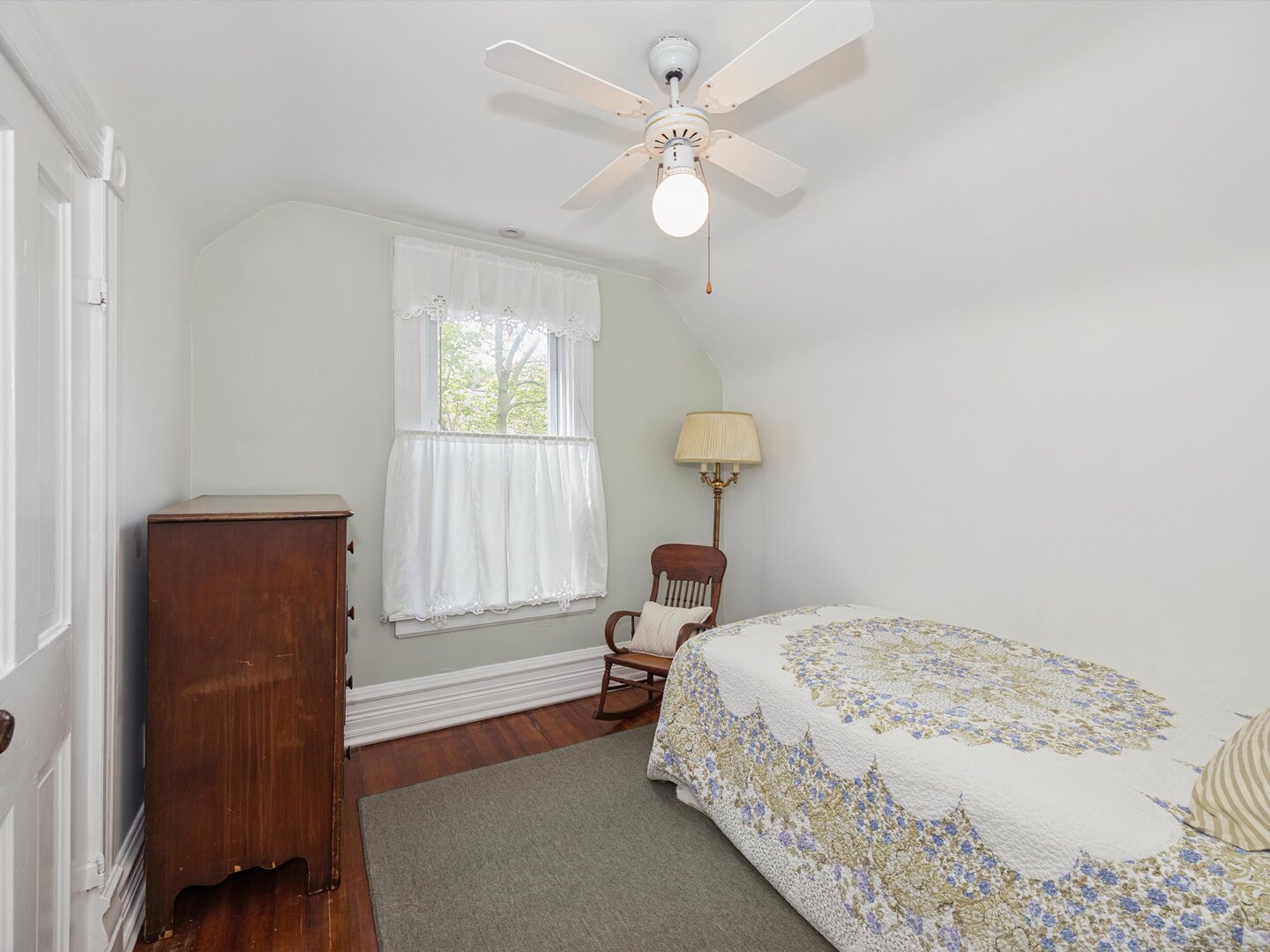 733 N Waiola Avenue, La Grange Park, IL 60526