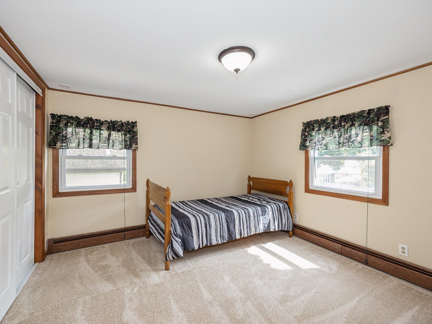 733 N Waiola Avenue, La Grange Park, IL 60526