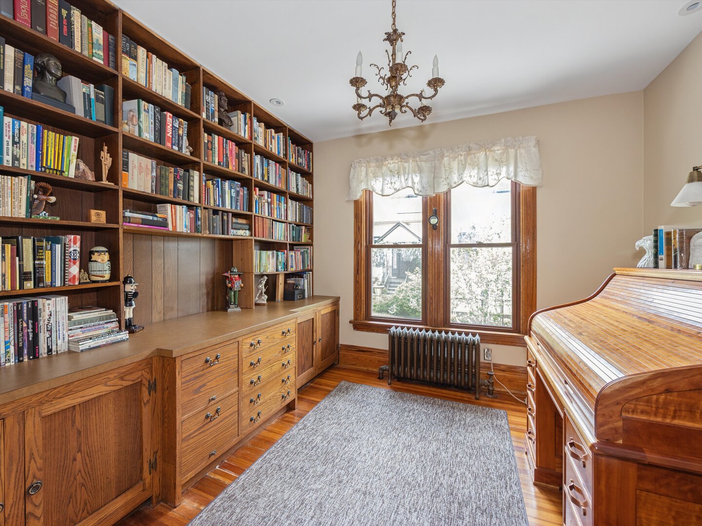 733 N Waiola Avenue, La Grange Park, IL 60526