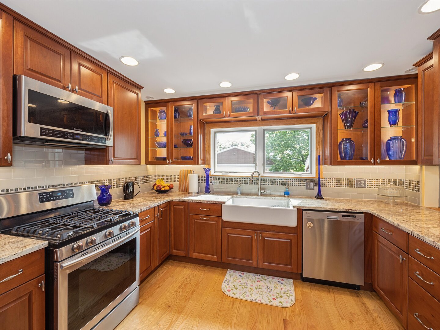 733 N Waiola Avenue, La Grange Park, IL 60526