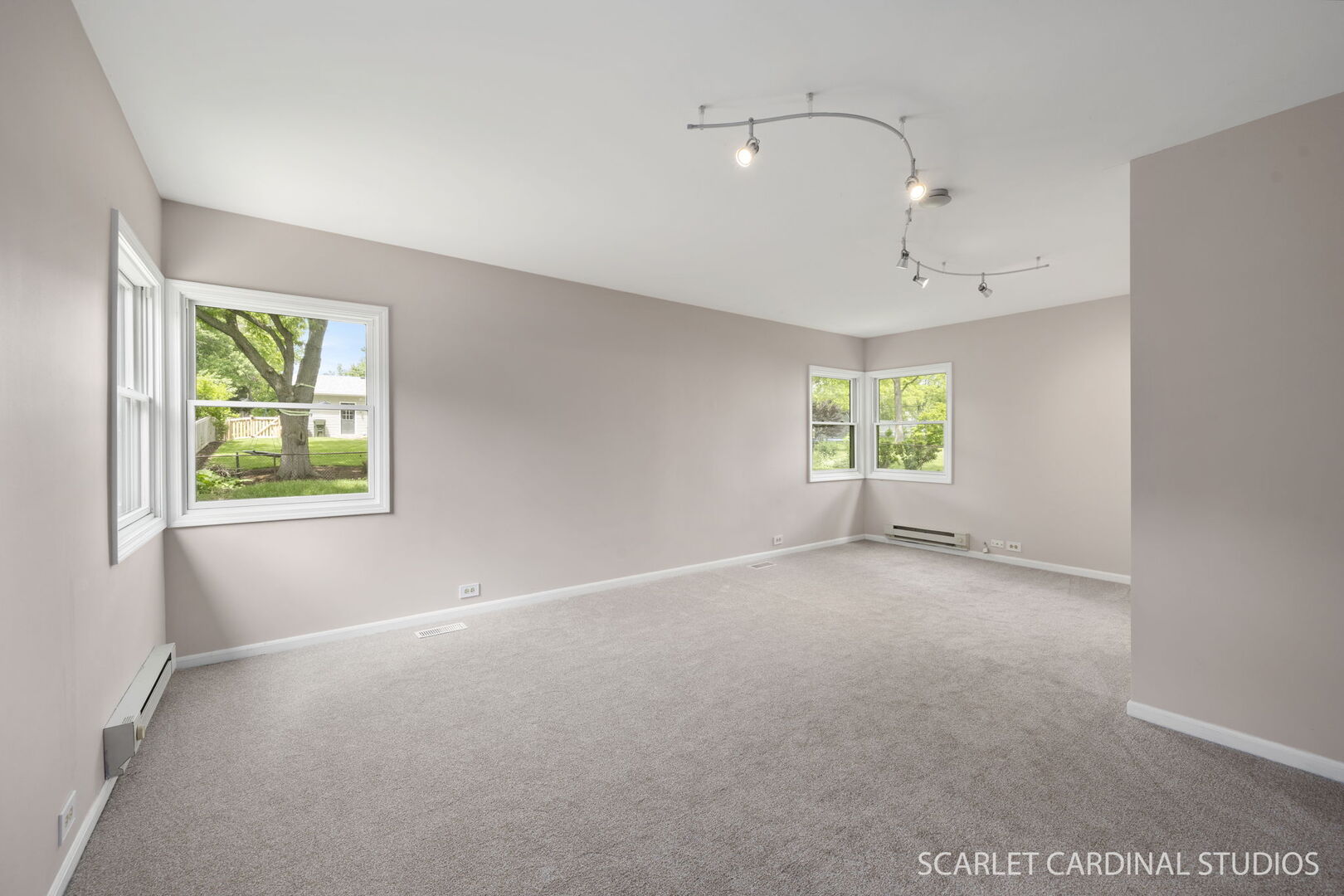 907 Secretariat Drive, Naperville, IL 60540