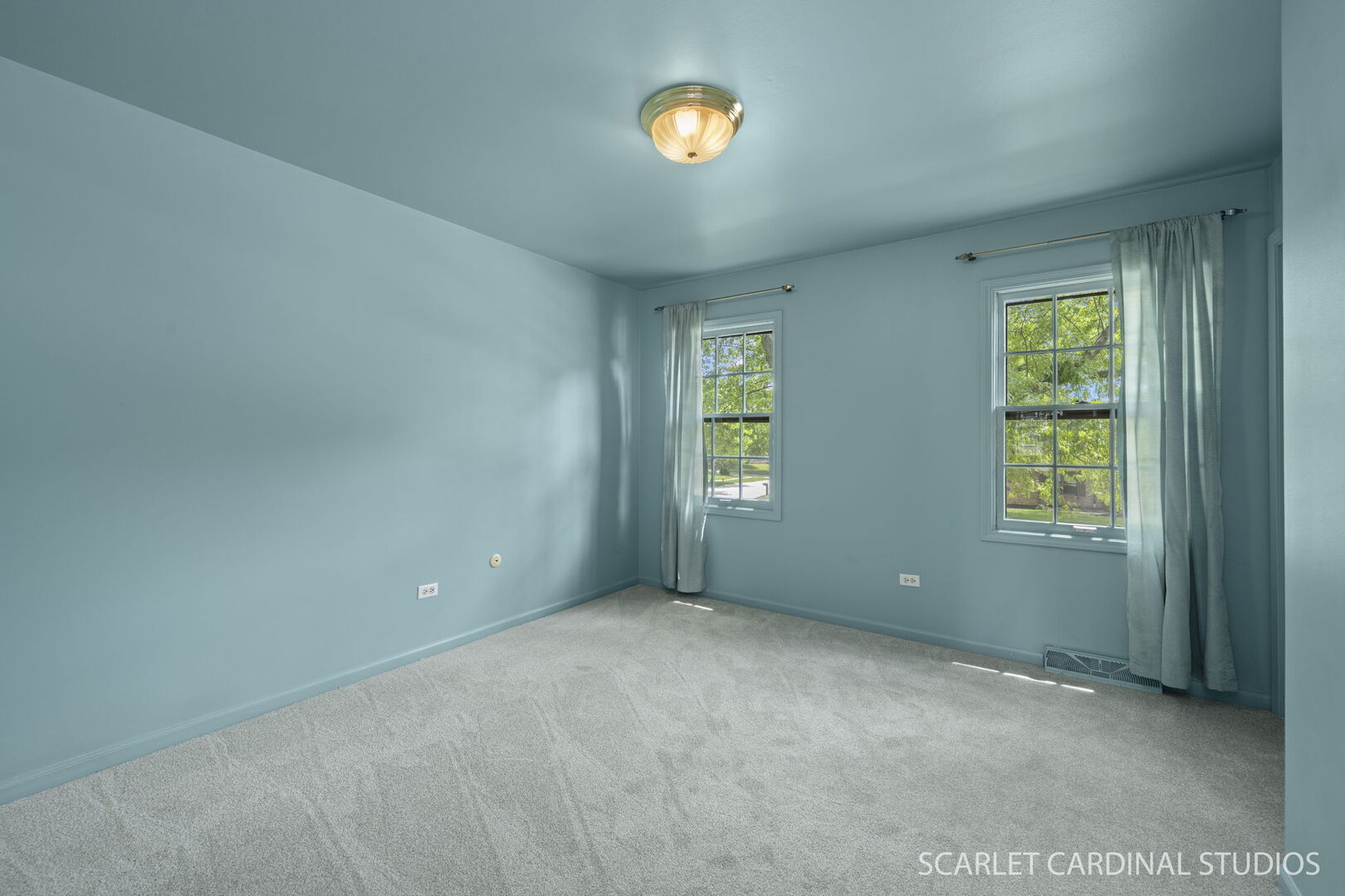 907 Secretariat Drive, Naperville, IL 60540
