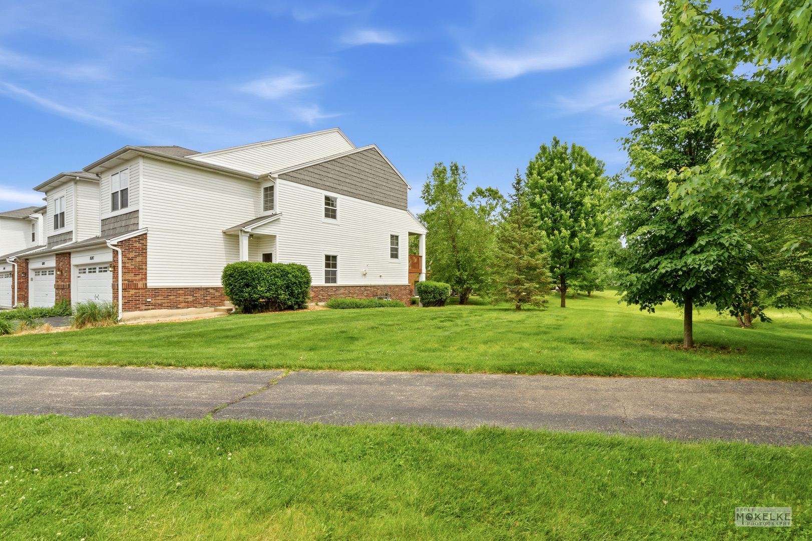 16747 Winding Creek Road, Plainfield, IL 60586