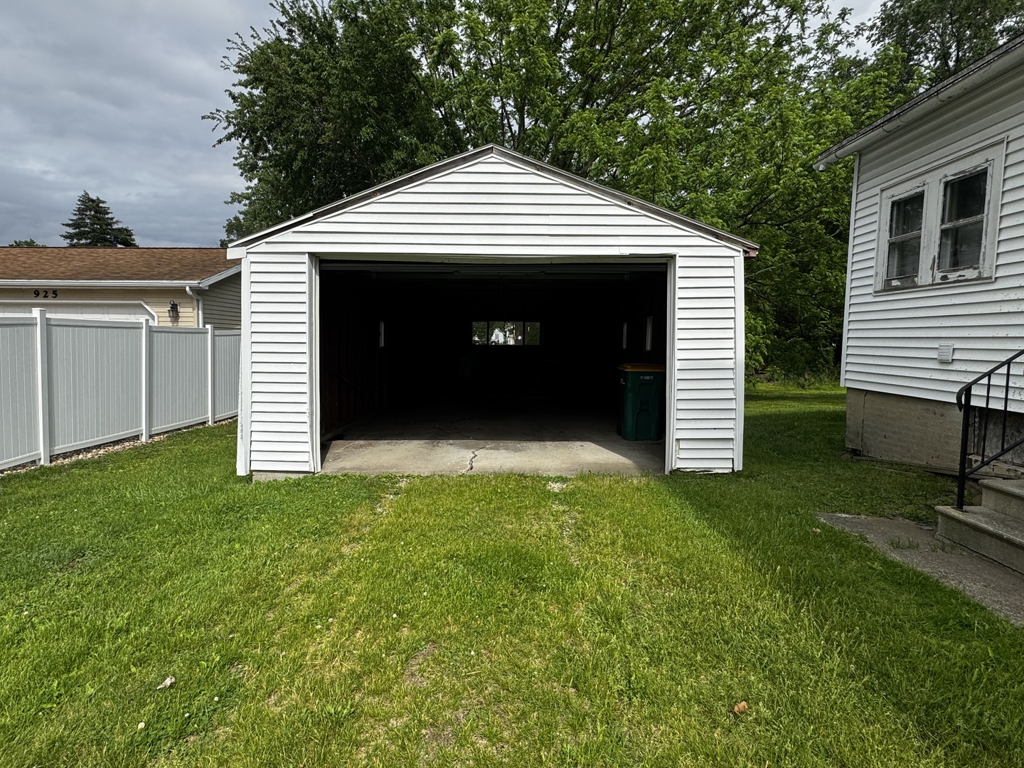 927 S Vermillion Street, Streator, IL 61364