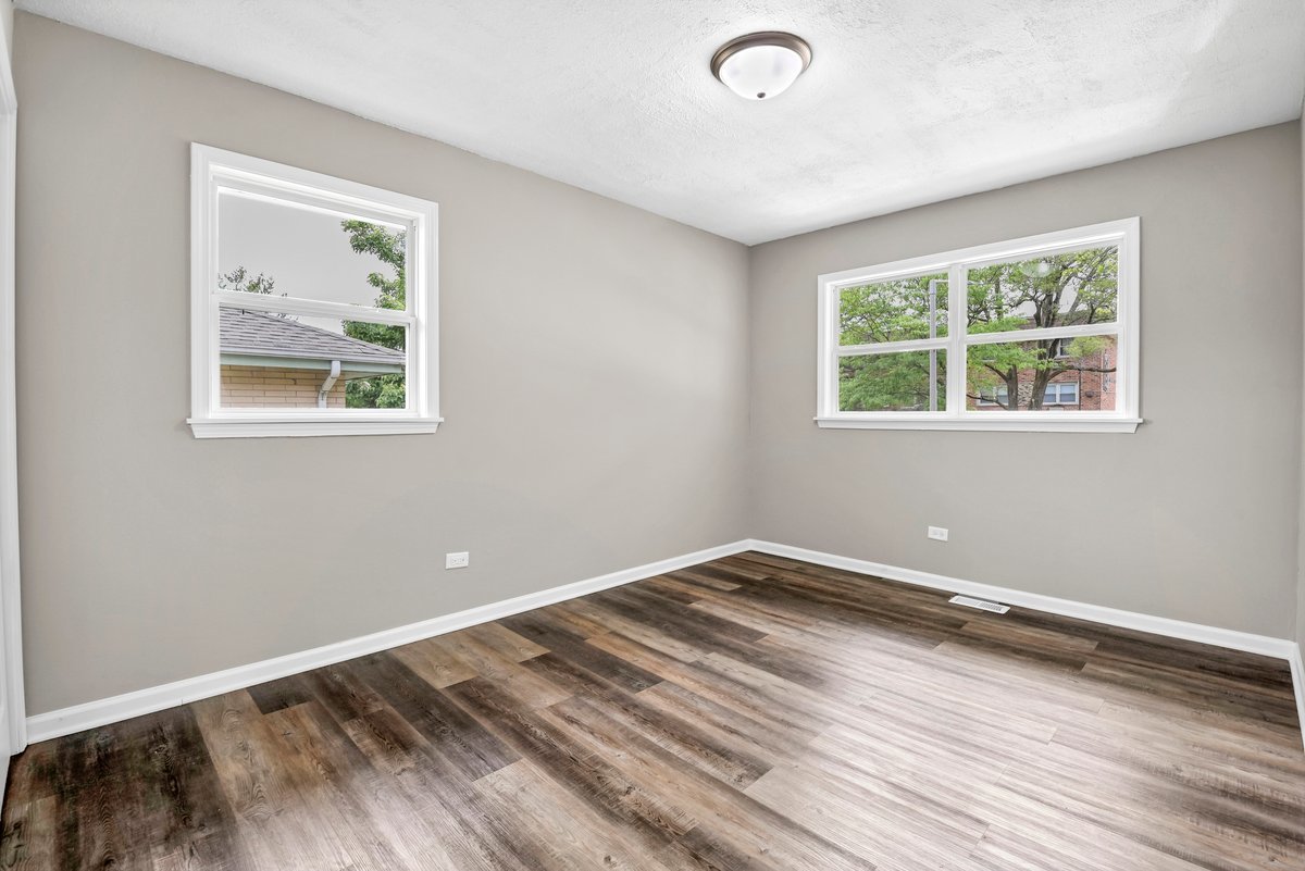 7450 Astor Avenue, Hanover Park, IL 60133