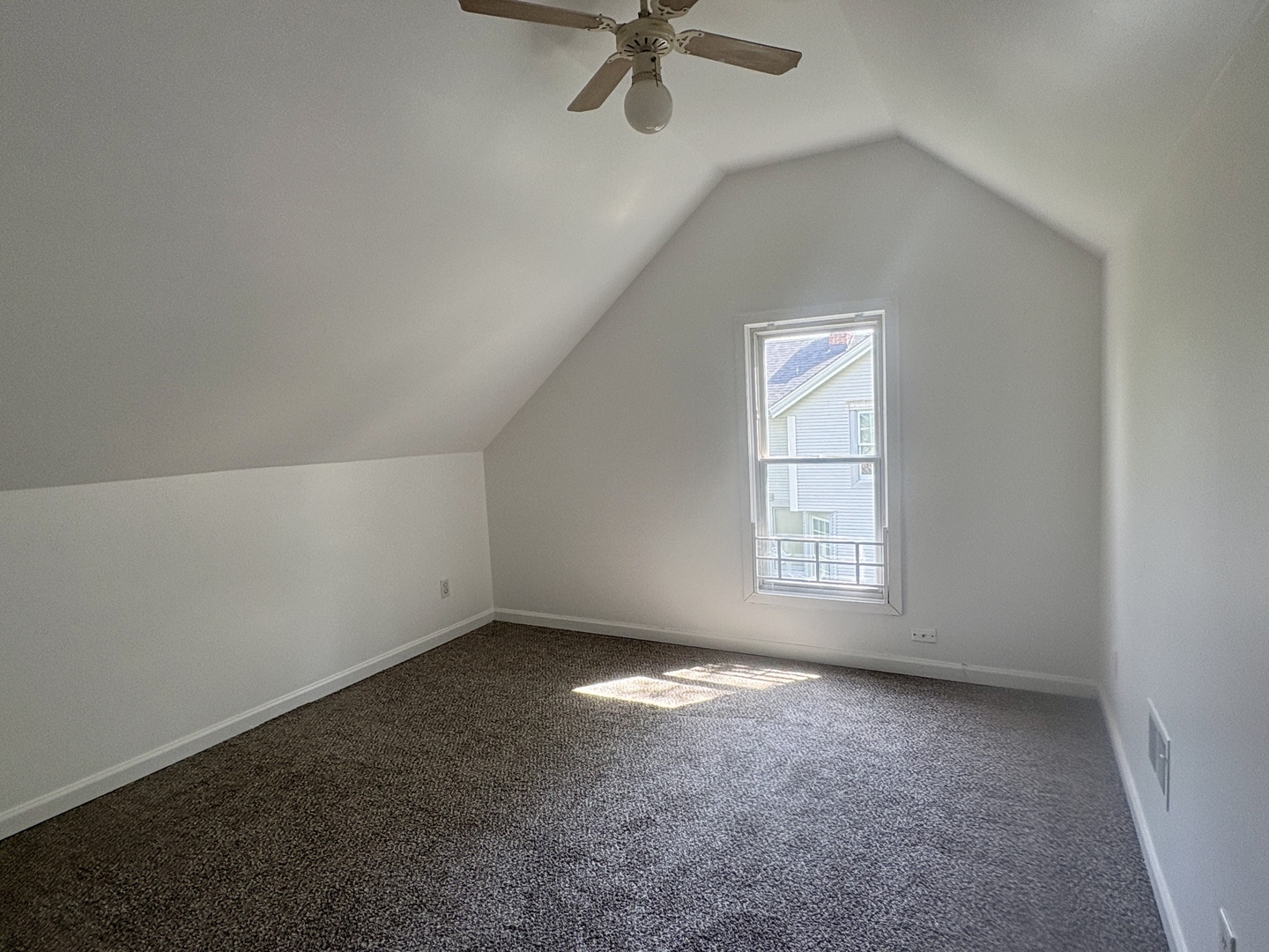 302 Oak Street, Earlville, IL 60518