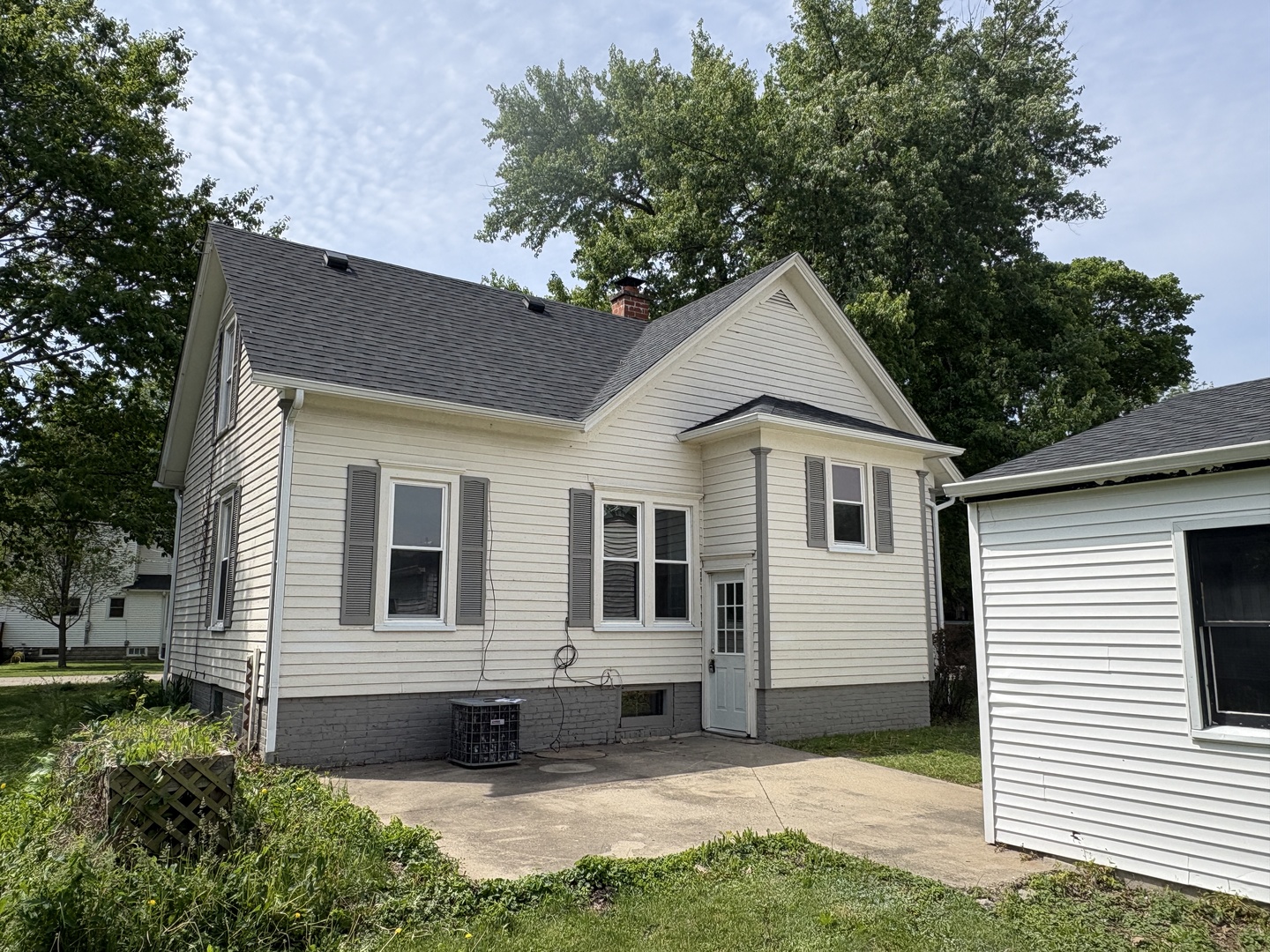 302 Oak Street, Earlville, IL 60518