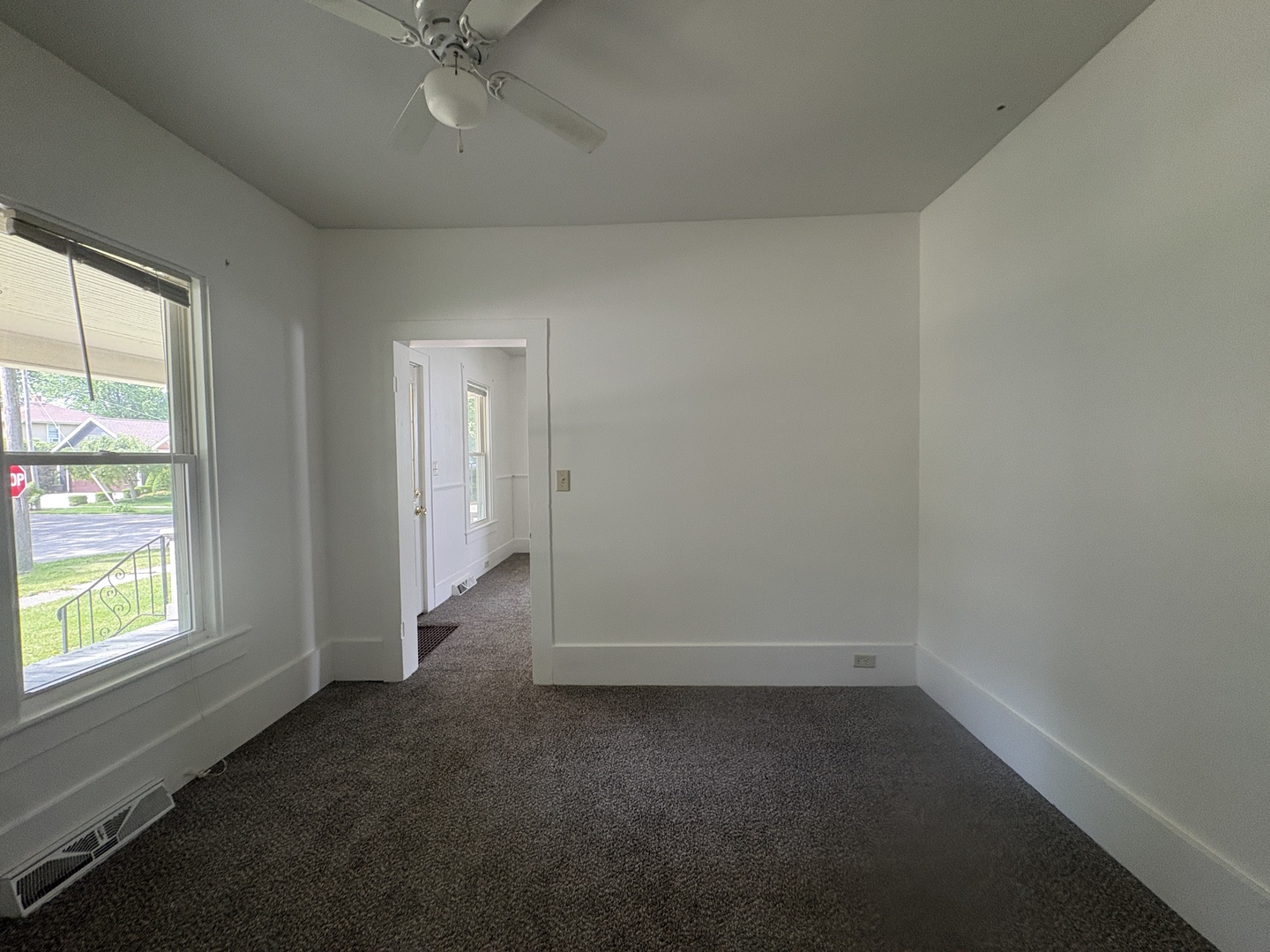 302 Oak Street, Earlville, IL 60518