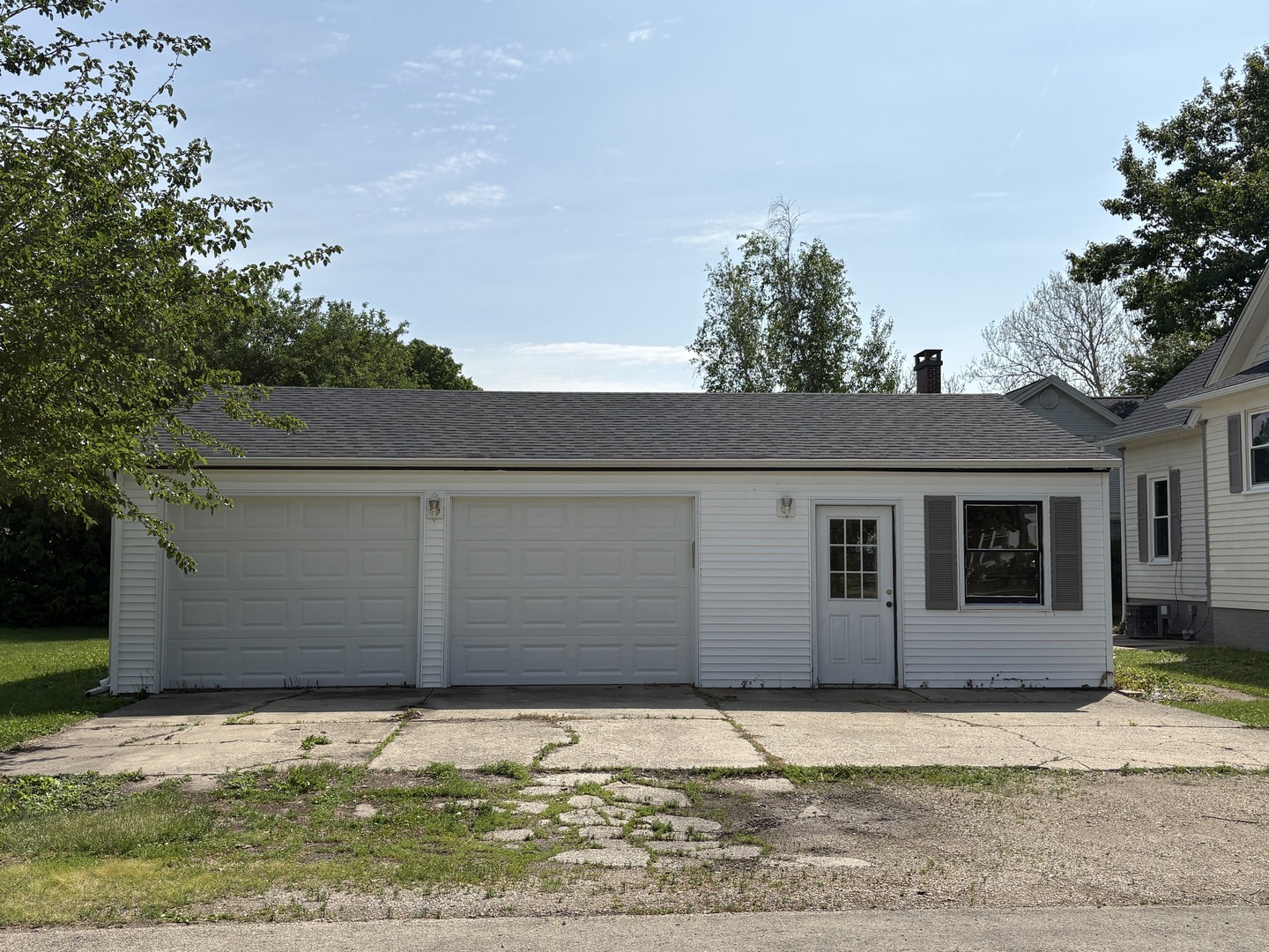 302 Oak Street, Earlville, IL 60518