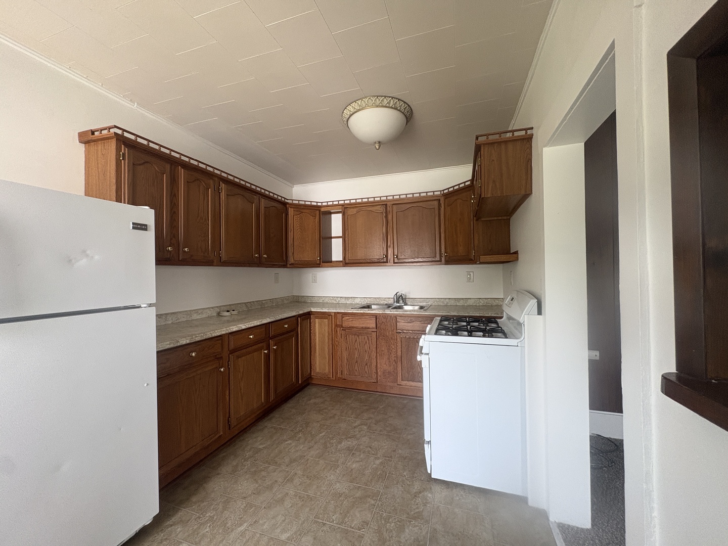302 Oak Street, Earlville, IL 60518