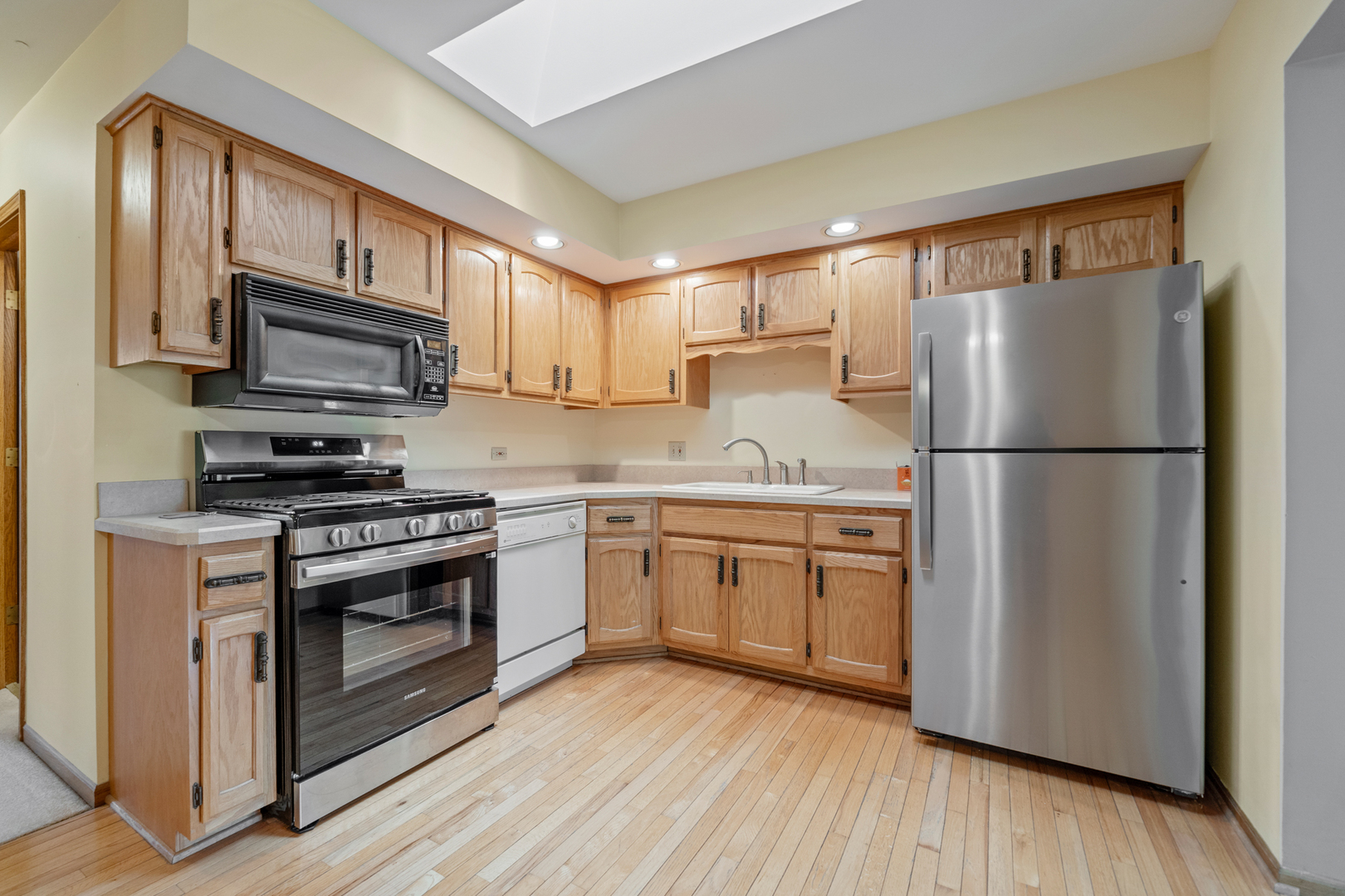 1109 Warner Avenue, Lemont, IL 60439
