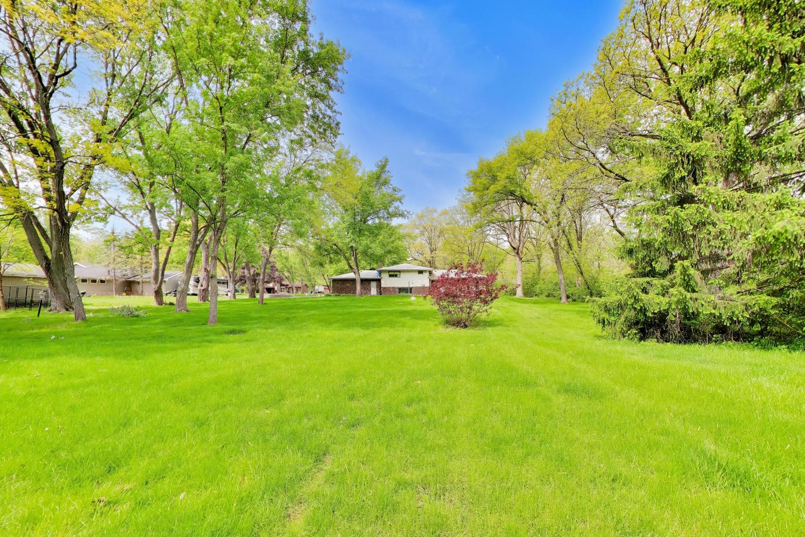 26339 S Woodlawn Avenue, Crete, IL 60417