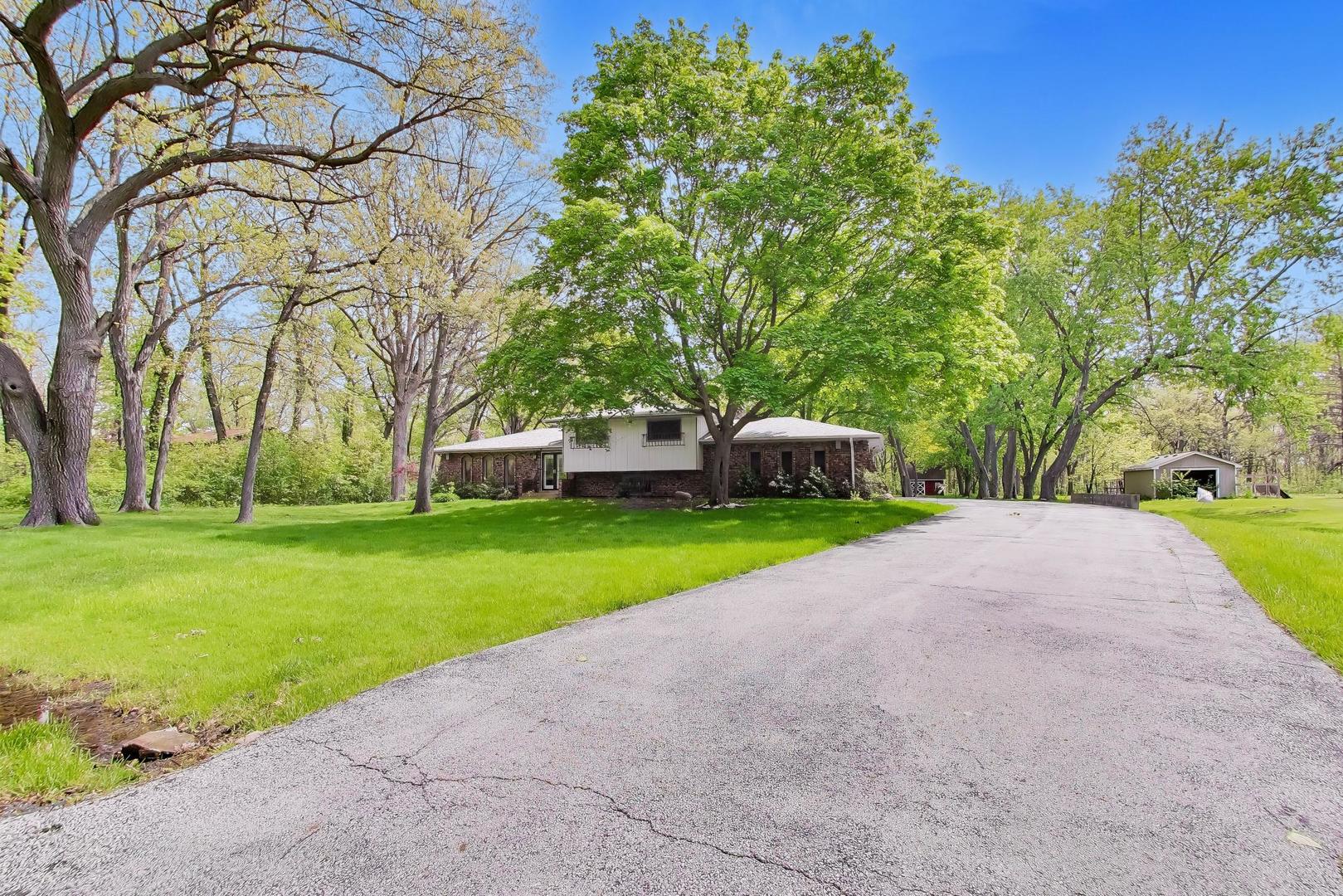26339 S Woodlawn Avenue, Crete, IL 60417